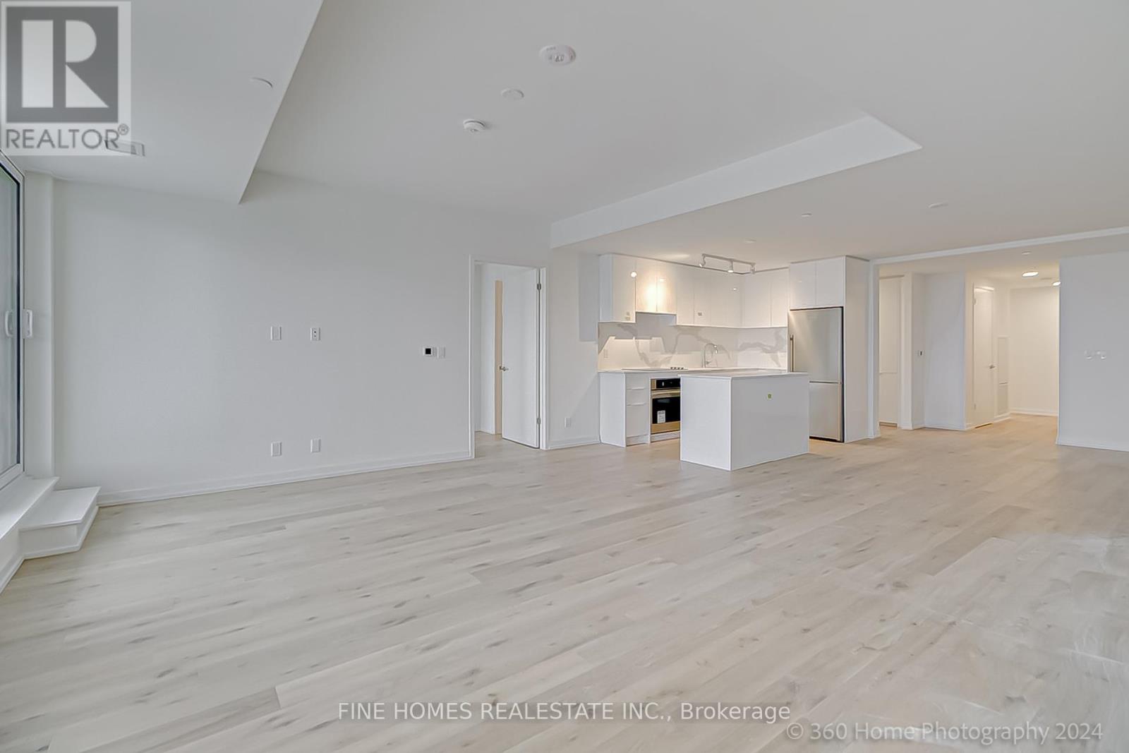 712 - 8 Beverley Glen Boulevard, Vaughan, Ontario  L4J 0L4 - Photo 6 - N12068826