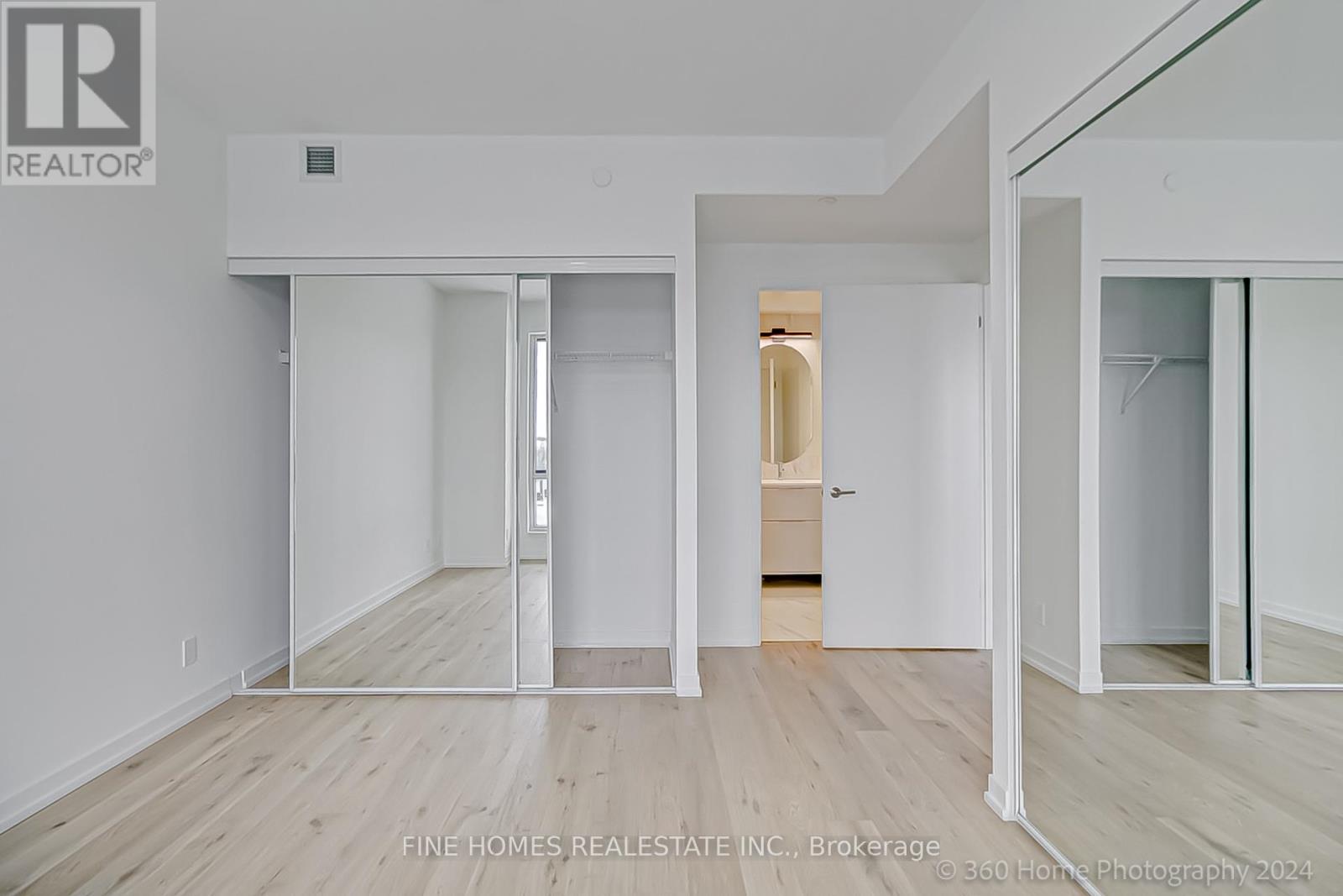 712 - 8 Beverley Glen Boulevard, Vaughan, Ontario  L4J 0L4 - Photo 9 - N12068826