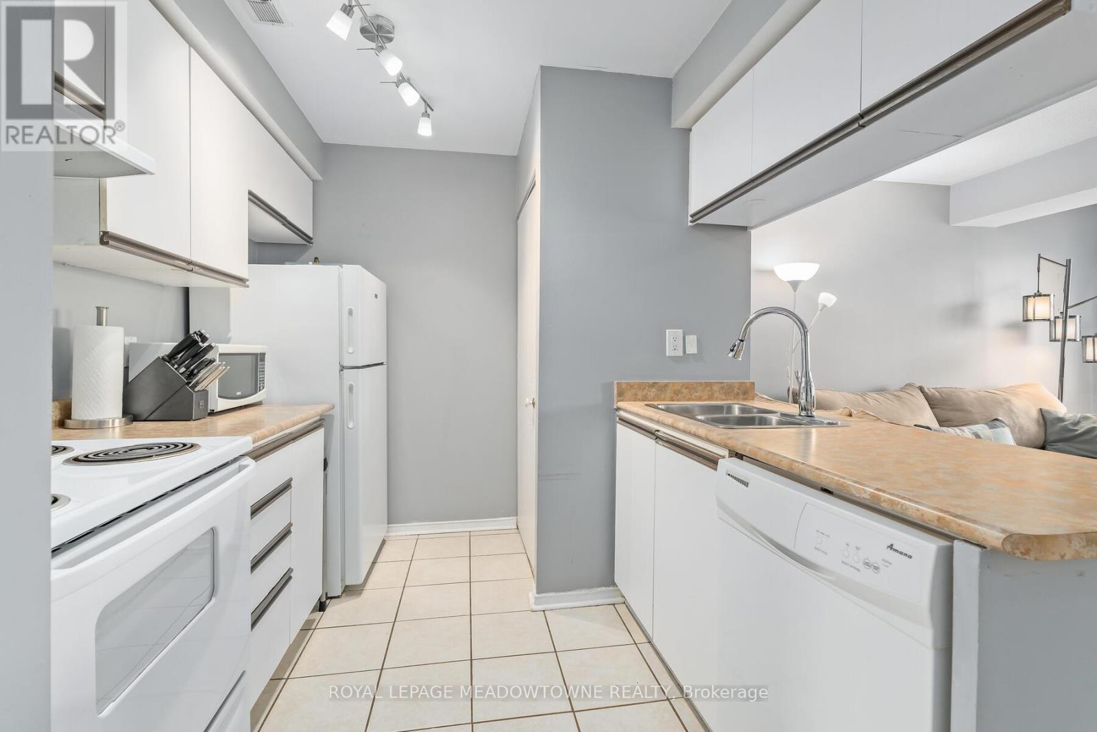 24 - 42a Stewart Maclaren Road, Halton Hills, Ontario  L7G 5L9 - Photo 14 - W12068812