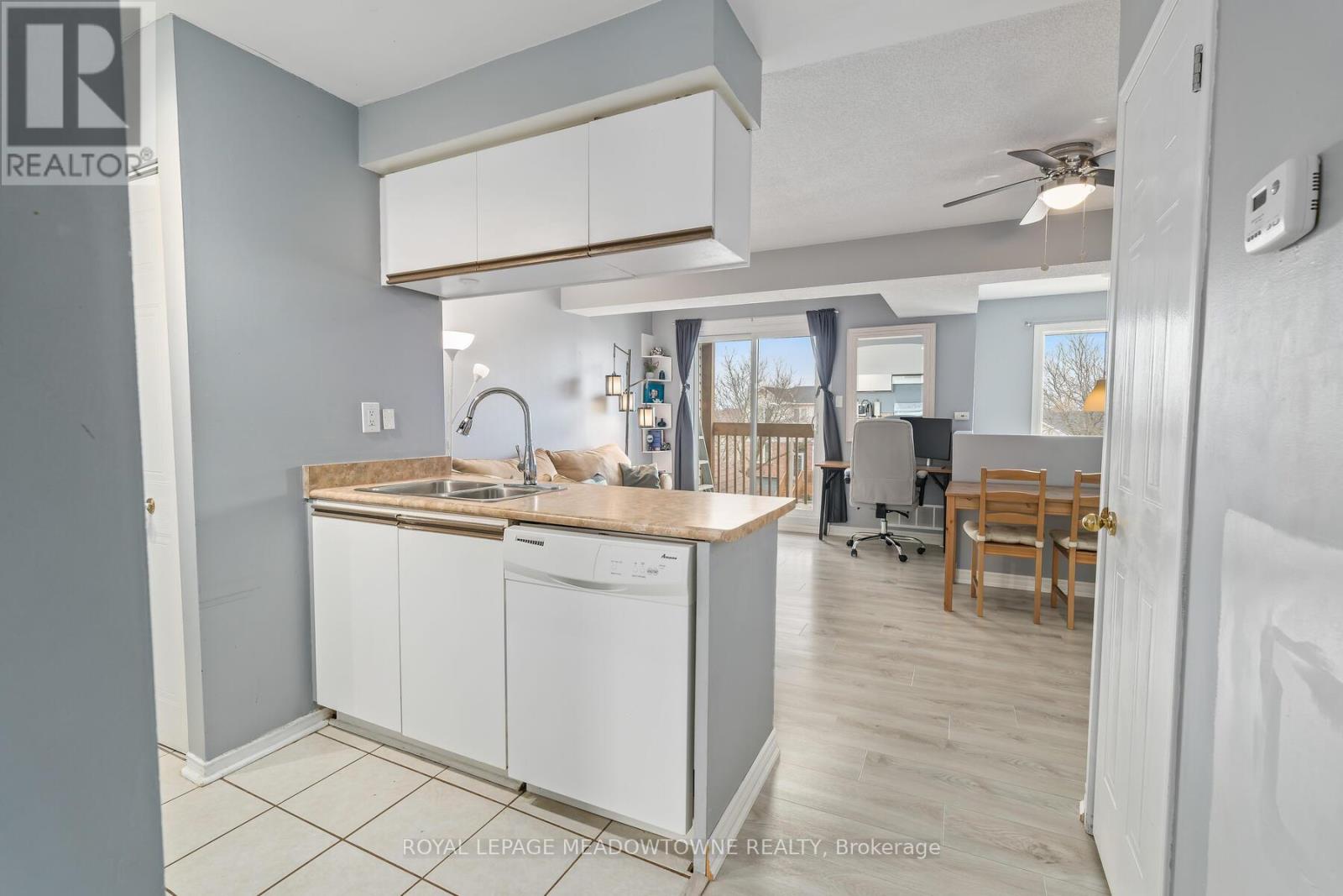 24 - 42a Stewart Maclaren Road, Halton Hills, Ontario  L7G 5L9 - Photo 15 - W12068812