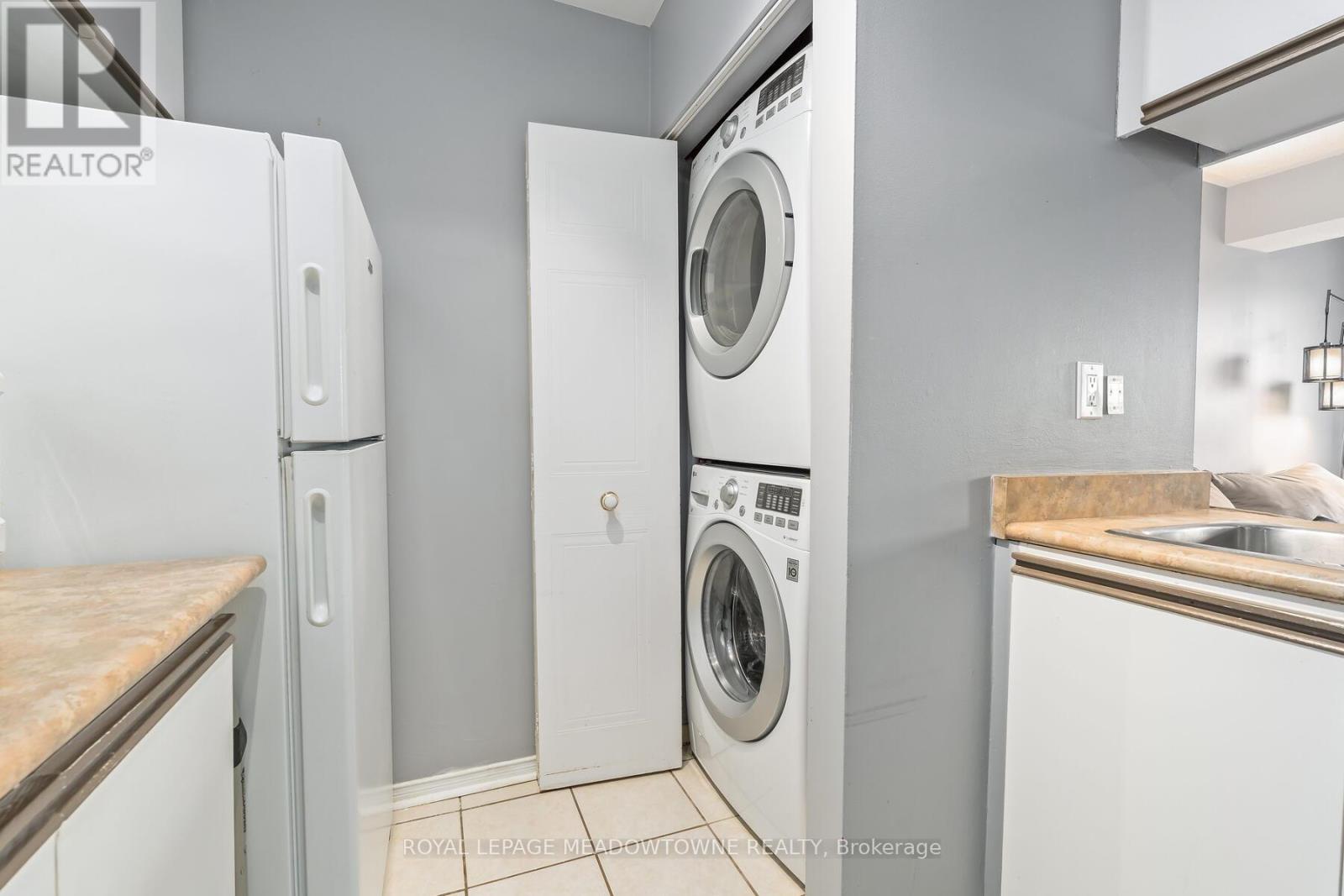 24 - 42a Stewart Maclaren Road, Halton Hills, Ontario  L7G 5L9 - Photo 16 - W12068812