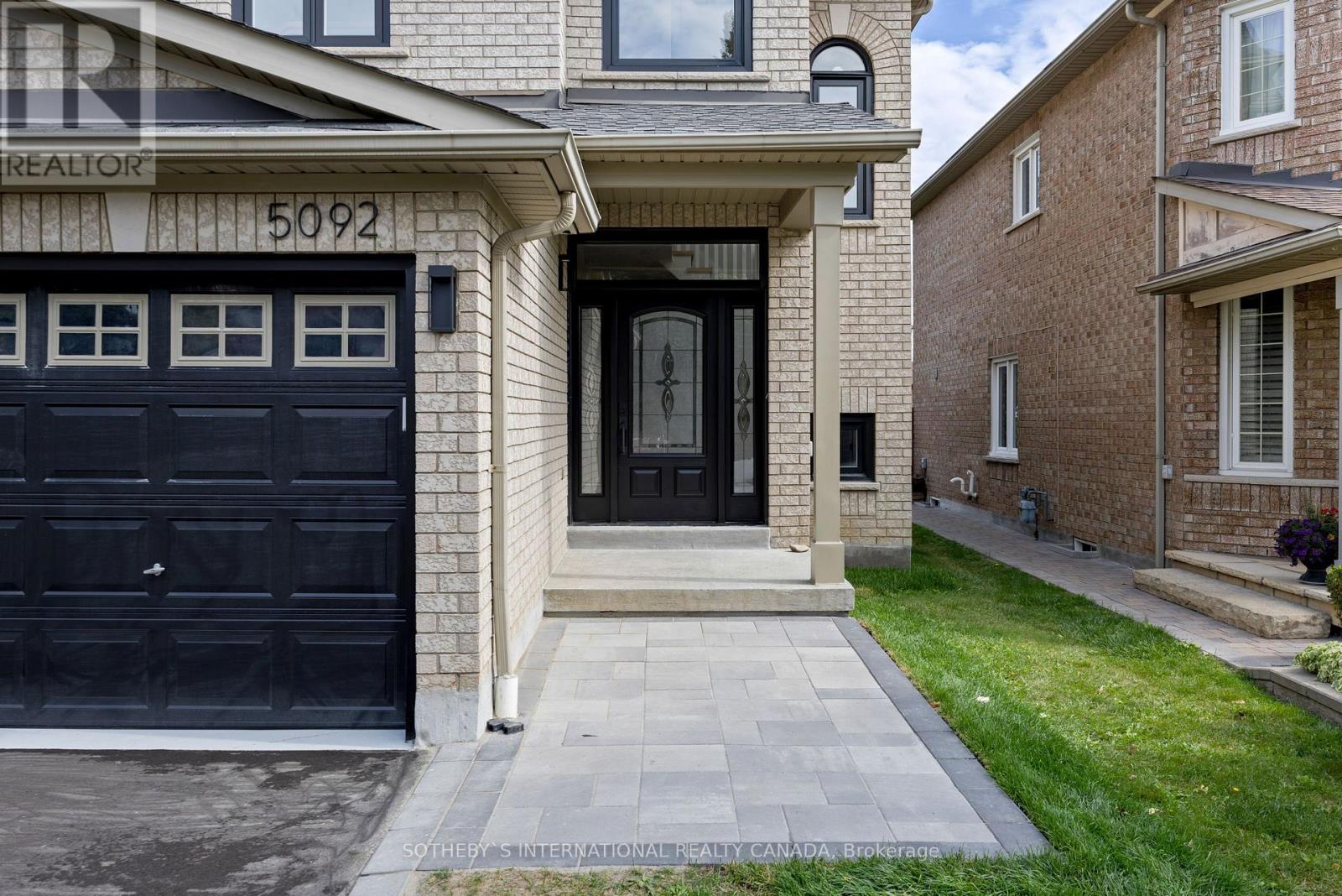 Property at 5092 FORESTWALK CIRCLE image 2