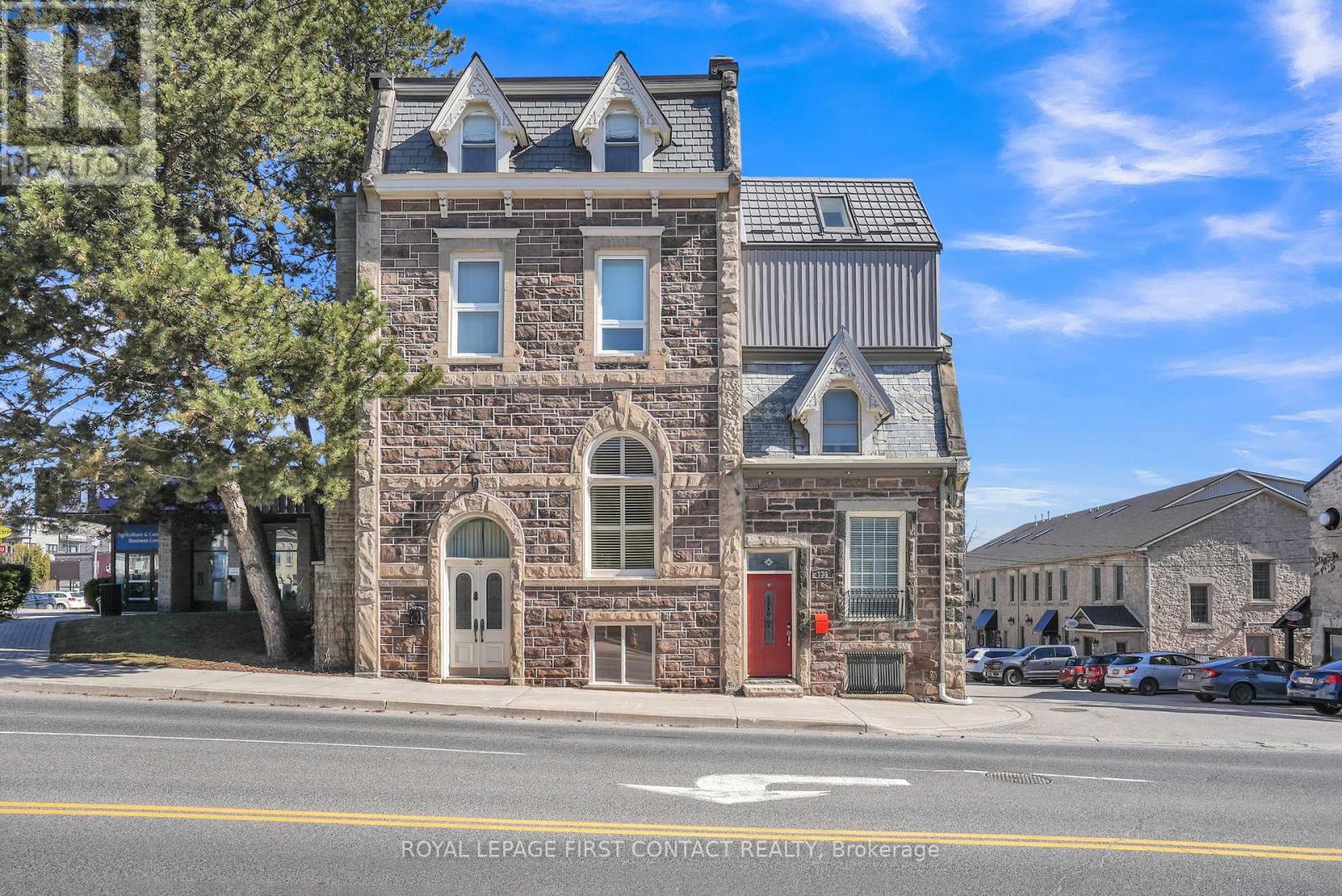 Property at 130 ST DAVID STREET S image 1
