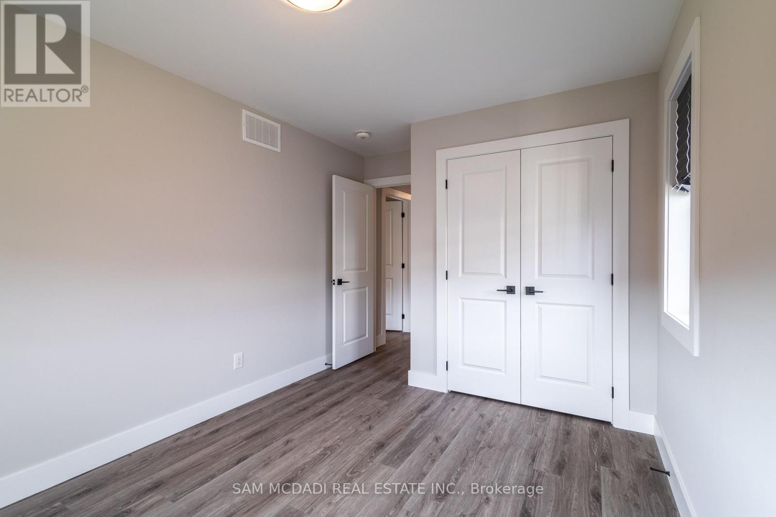 121 Black Willow Crescent, Blue Mountains, Ontario  L9Y 0R4 - Photo 23 - X12068776