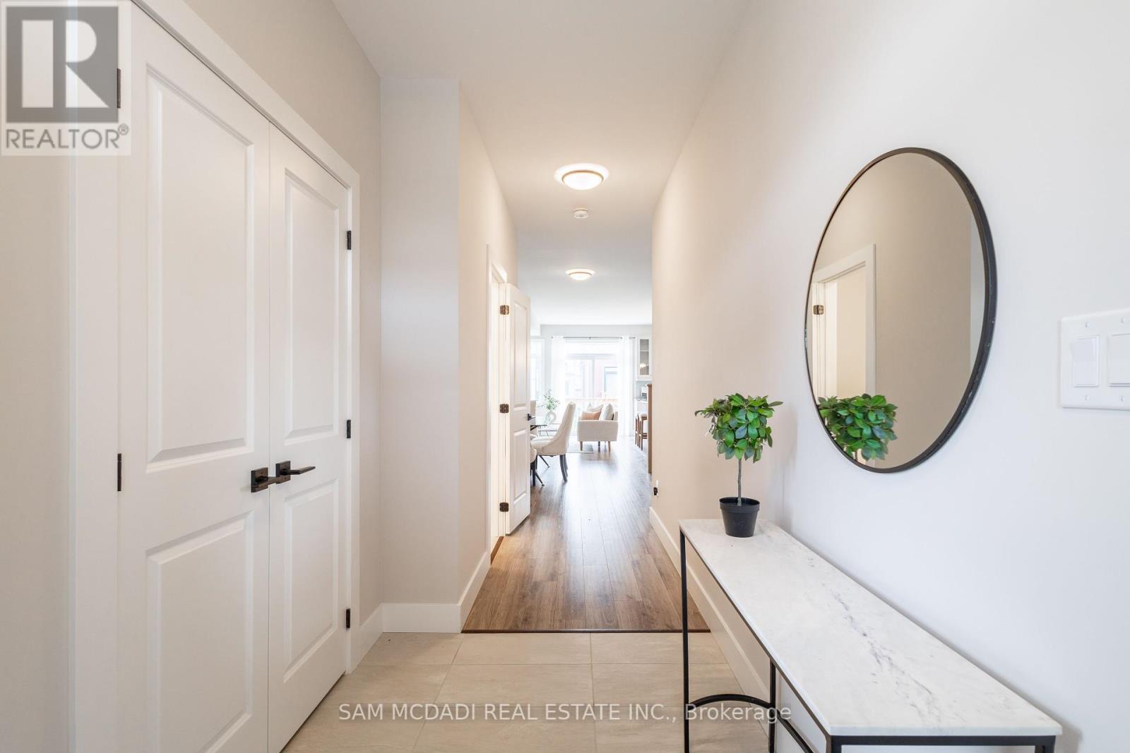 Property at 121 BLACK WILLOW CRESCENT image 3