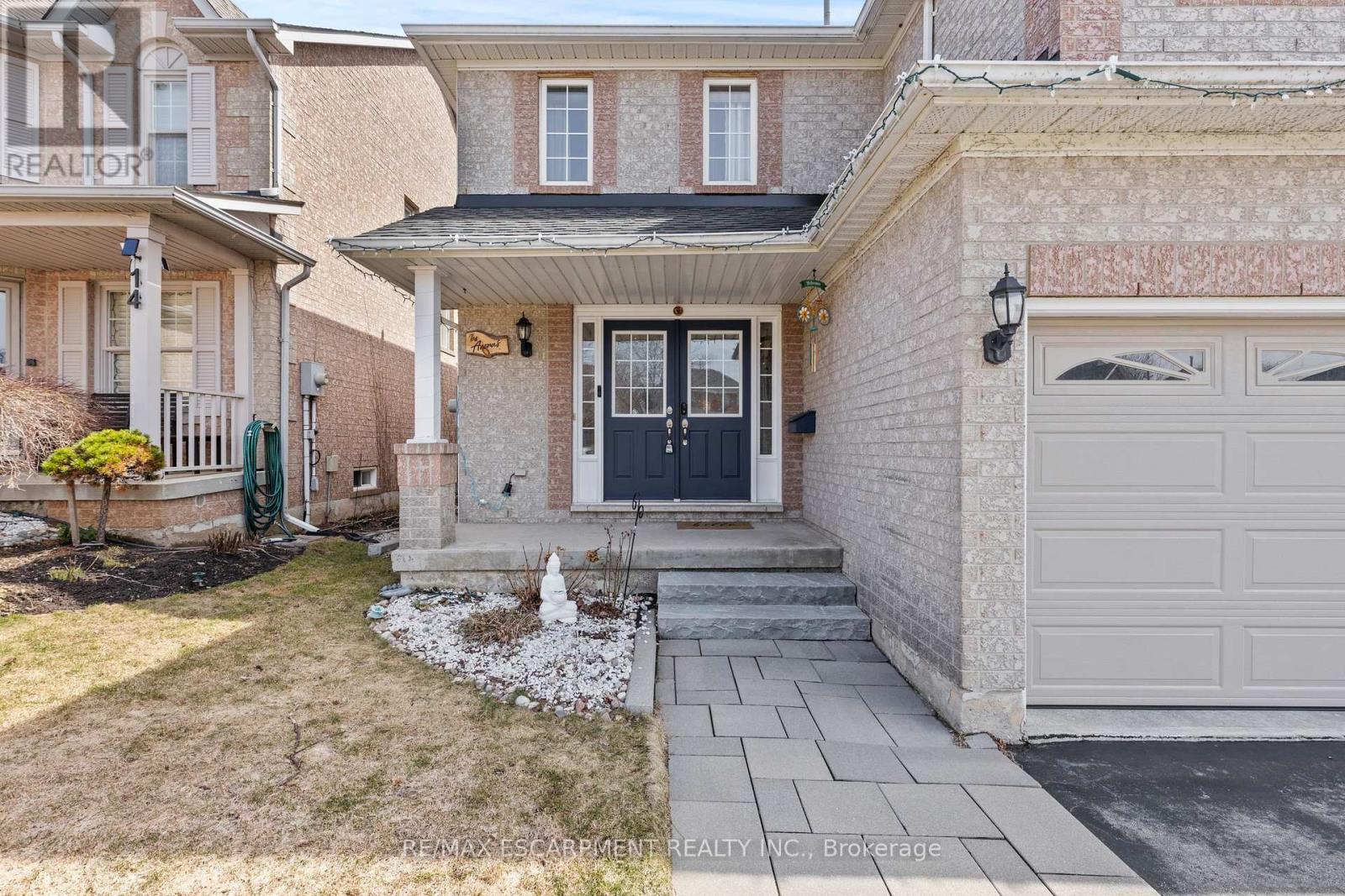 Property at 12 STRATHROY CRESCENT image 4