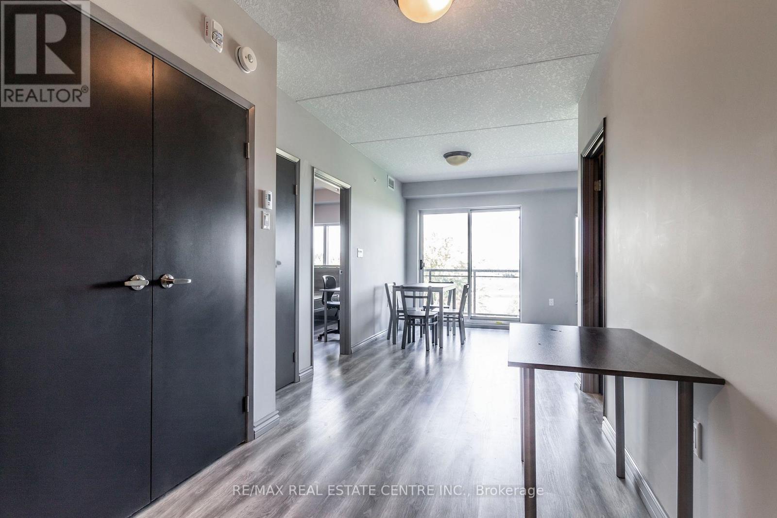 G409 - 275 Larch Street, Waterloo, Ontario  N2L 3R2 - Photo 8 - X12068917