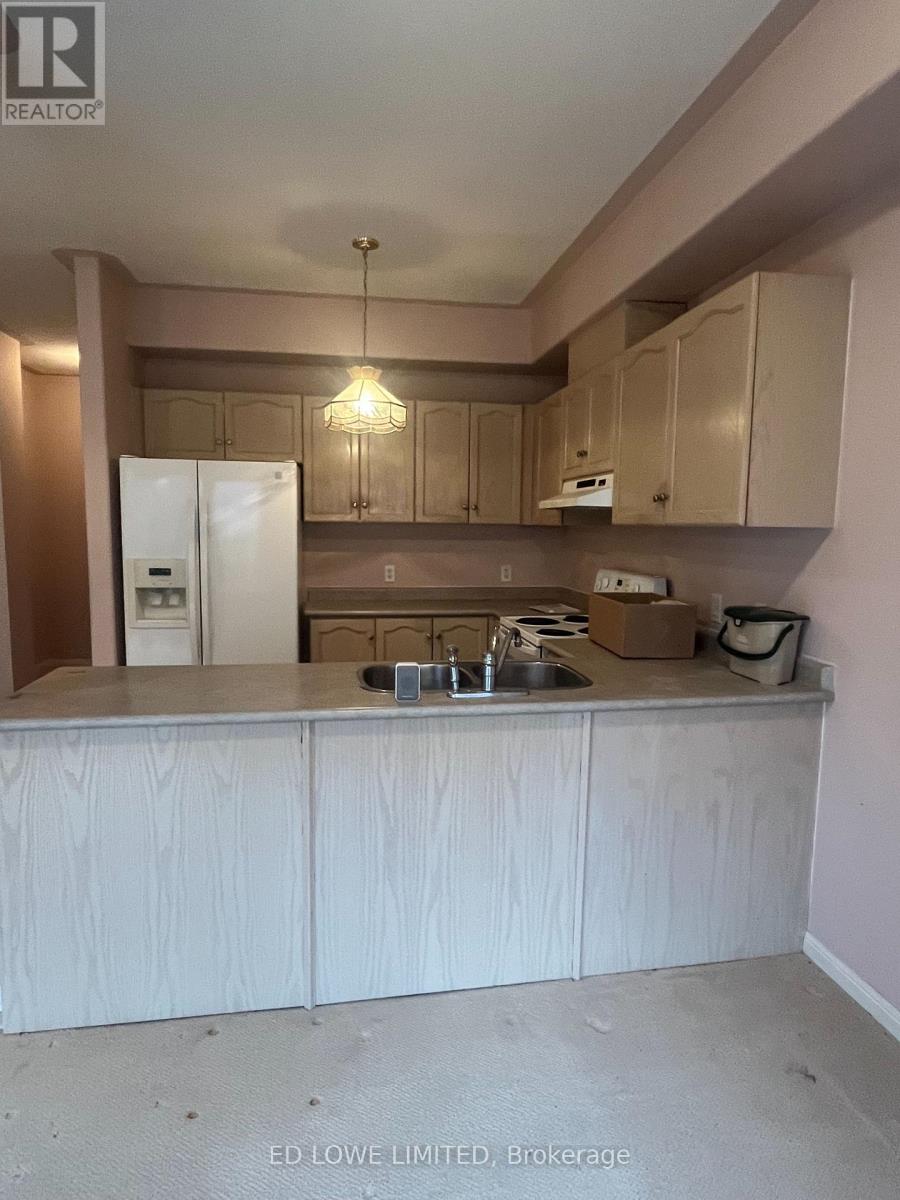 18 - 488 Yonge Street, Barrie, Ontario  L4N 4E2 - Photo 2 - S12059895