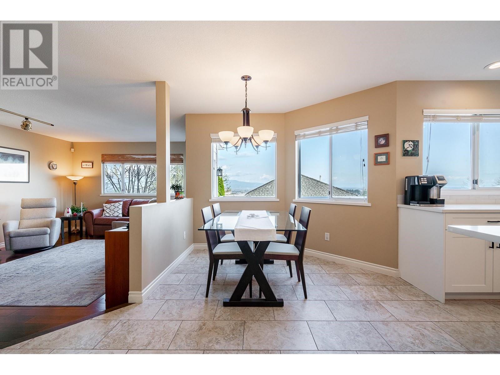 664 Swan Place, Coquitlam, British Columbia  V3C 5R8 - Photo 11 - R2987355