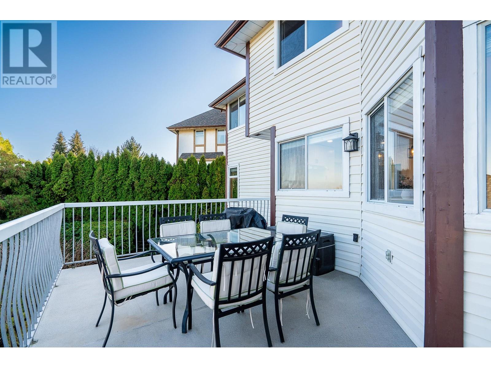 664 Swan Place, Coquitlam, British Columbia  V3C 5R8 - Photo 14 - R2987355