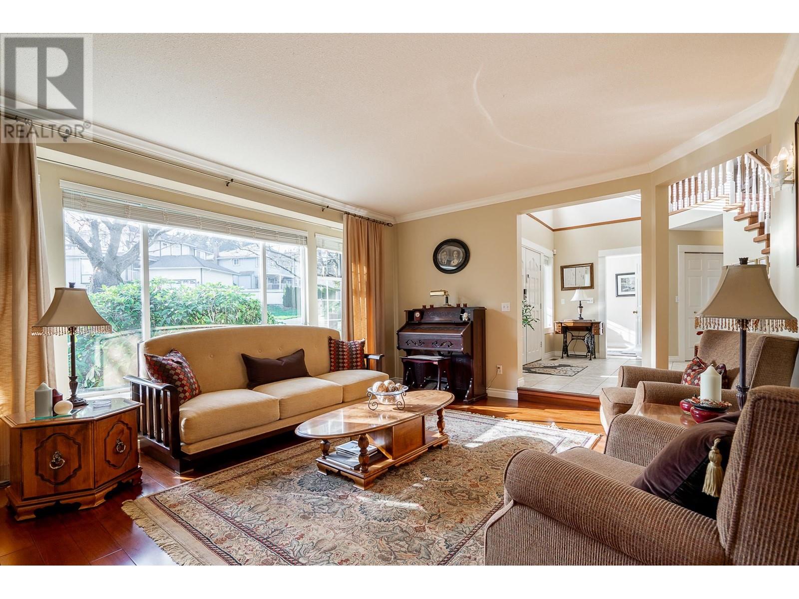 Property at 664 SWAN PLACE image 3