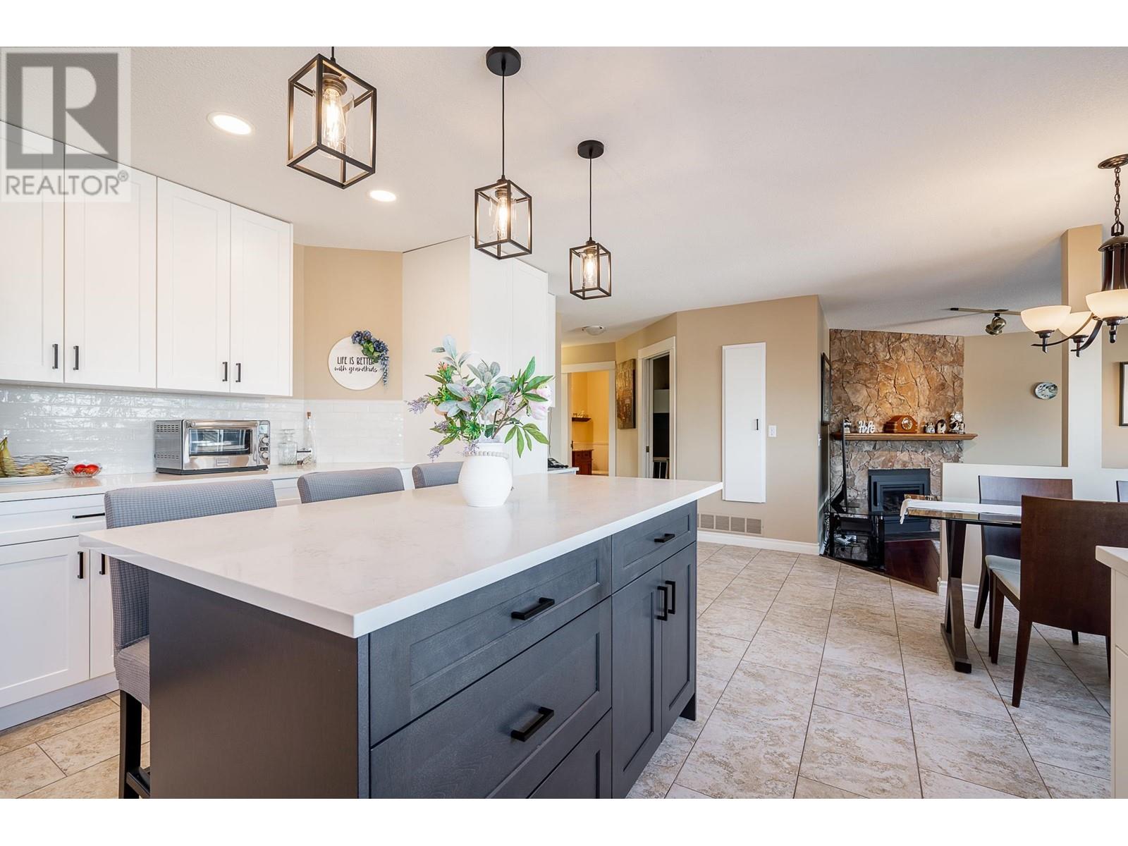 664 Swan Place, Coquitlam, British Columbia  V3C 5R8 - Photo 10 - R2987355