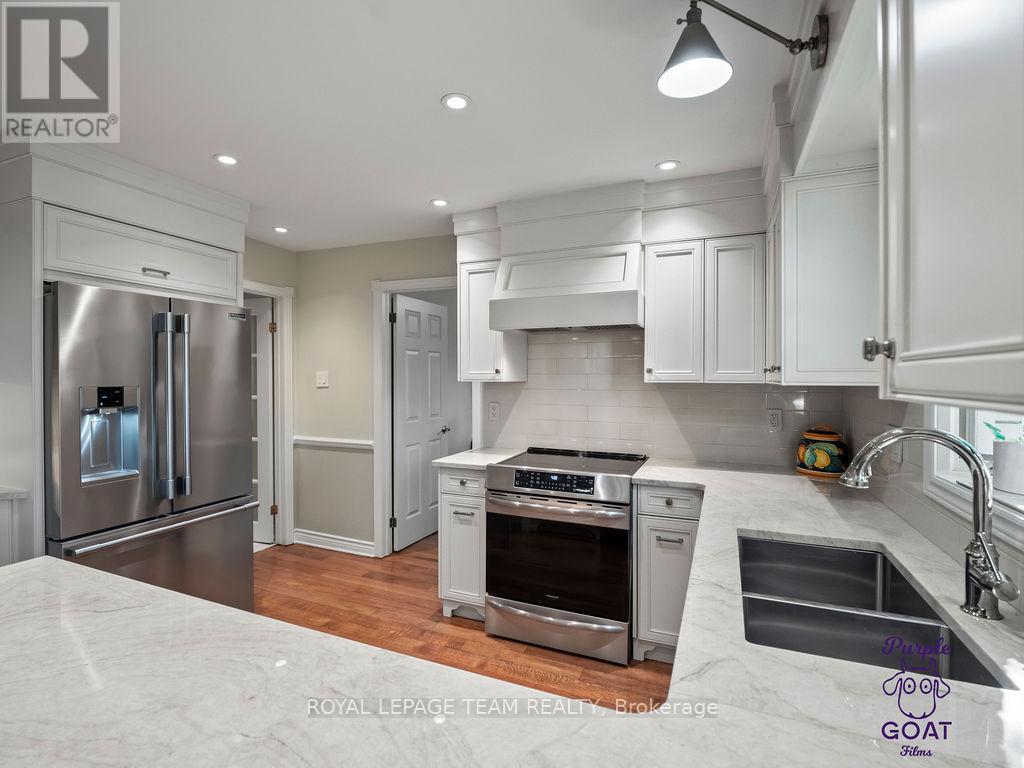 5 Erinlea Court, Ottawa, Ontario  K2E 7C8 - Photo 14 - X12068950