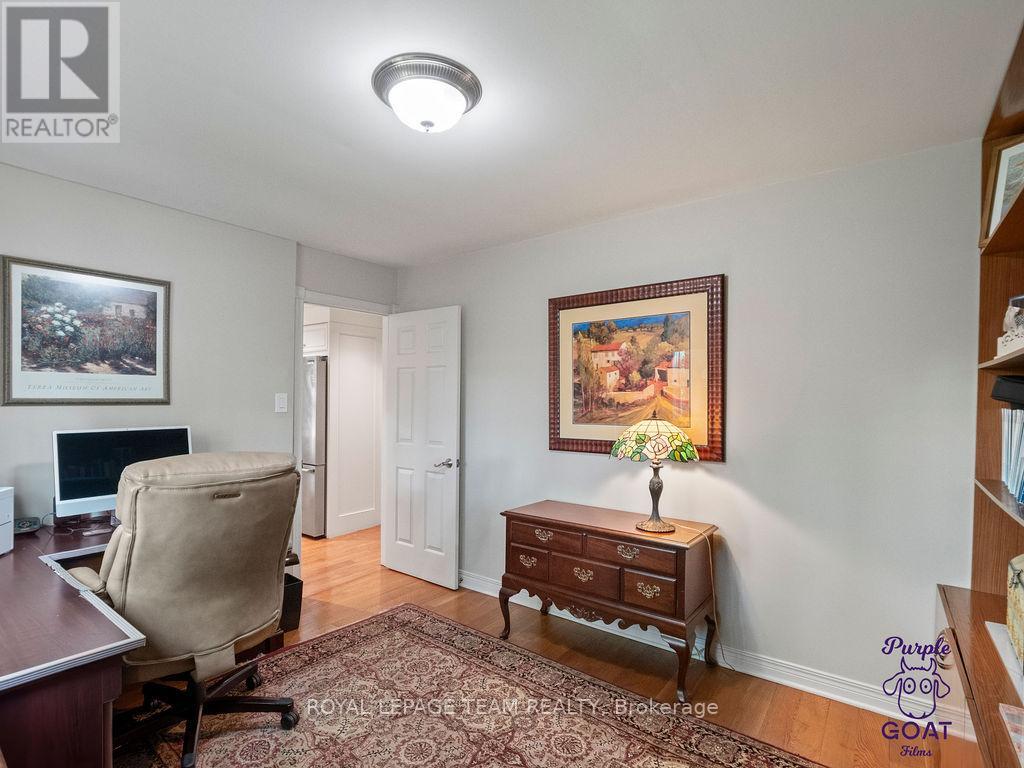 5 Erinlea Court, Ottawa, Ontario  K2E 7C8 - Photo 19 - X12068950
