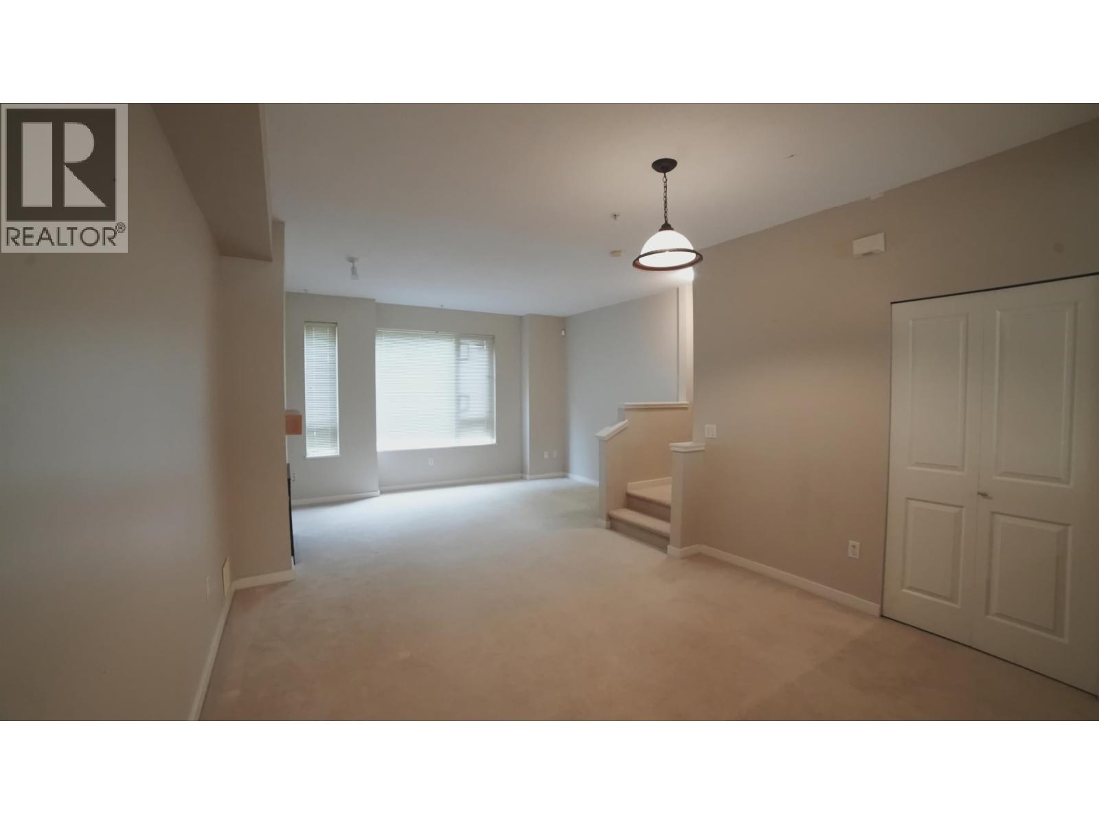 117 9229 University Crescent, Burnaby, British Columbia  V5A 4Z2 - Photo 6 - R2987481