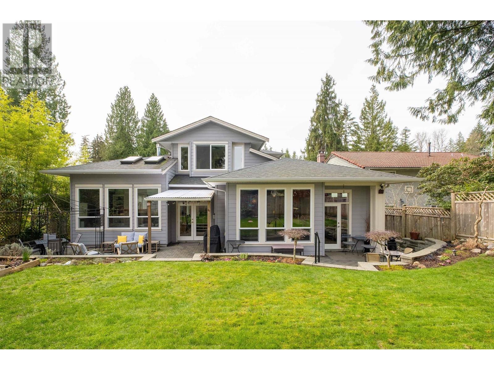 Property at 2796 WILLIAM AVENUE image 3
