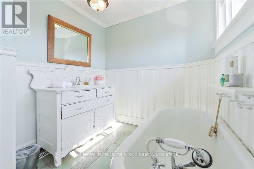 260 Provost Lane, Centre Wellington, Ontario  N1M 2M8 - Photo 23 - X12068992