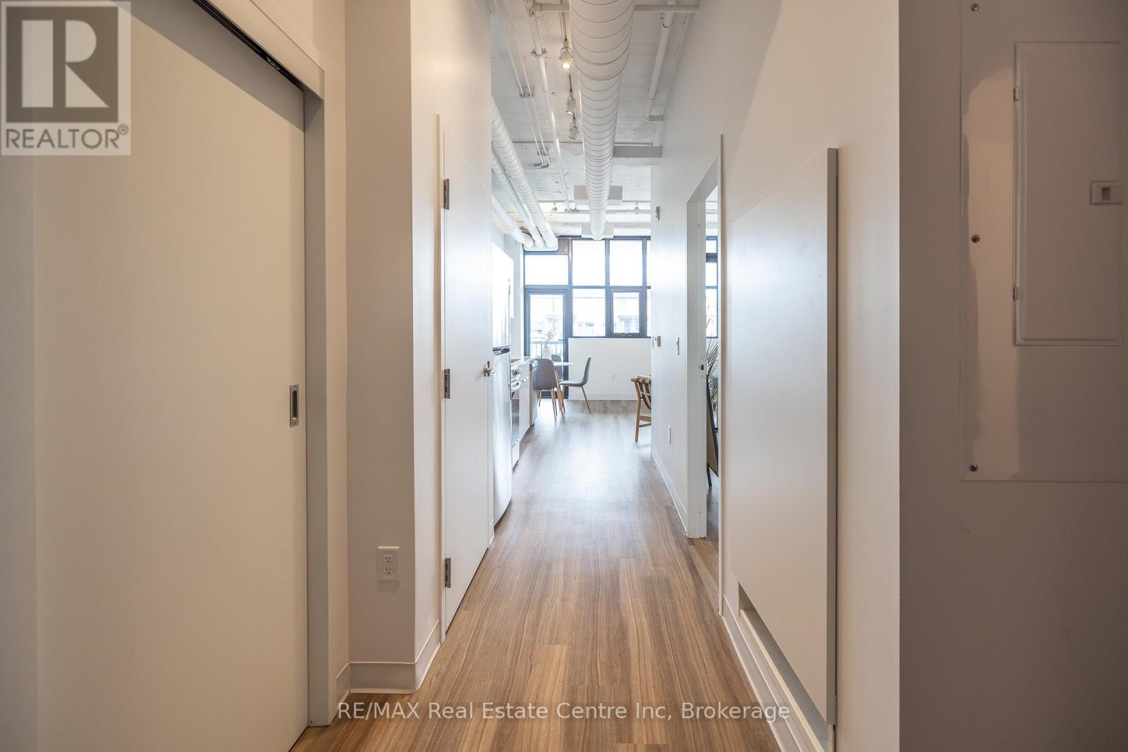 Property at 101 - 120 HURON STREET image 4