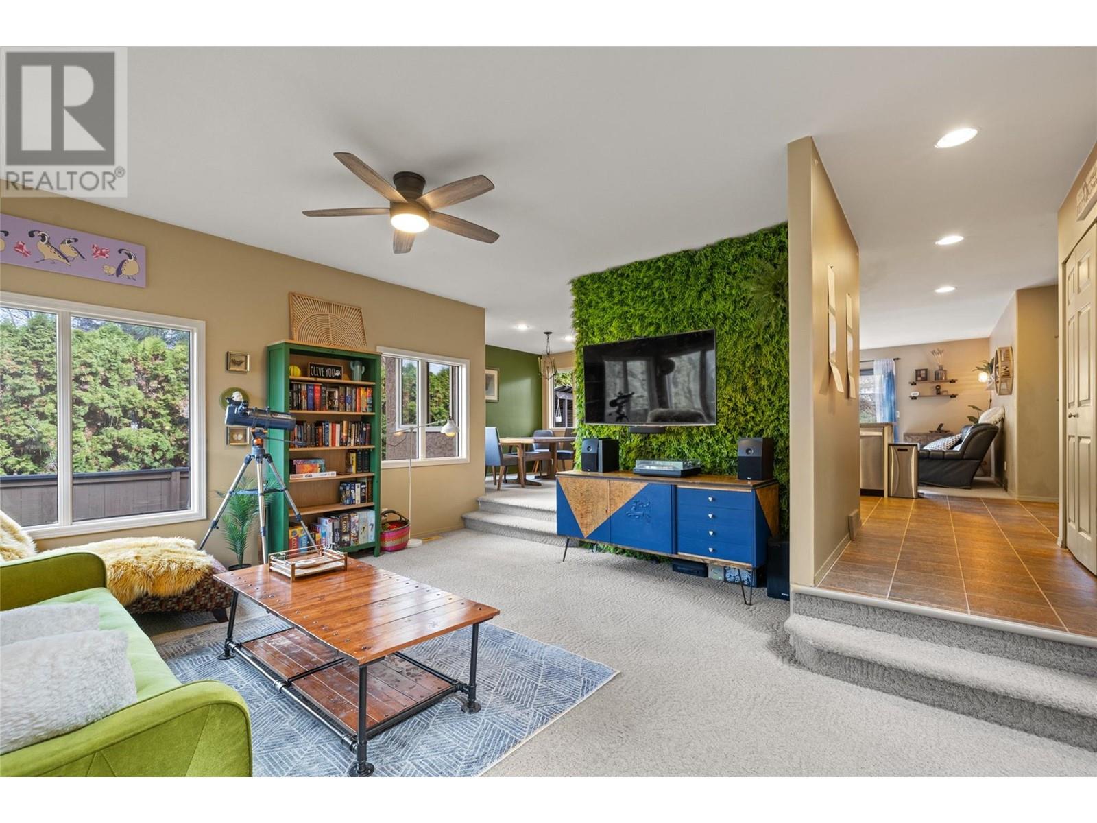 Property at 3875 Tillicum Court image 3