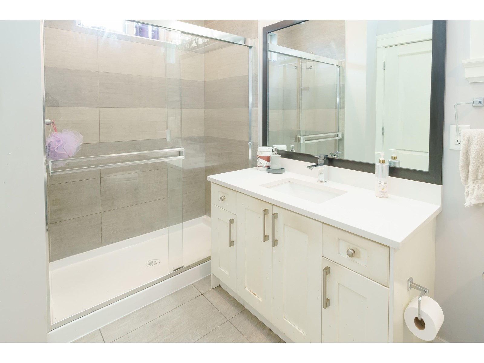 33938 Mcphee Place, Mission, British Columbia  V2V 0E7 - Photo 17 - R2981733