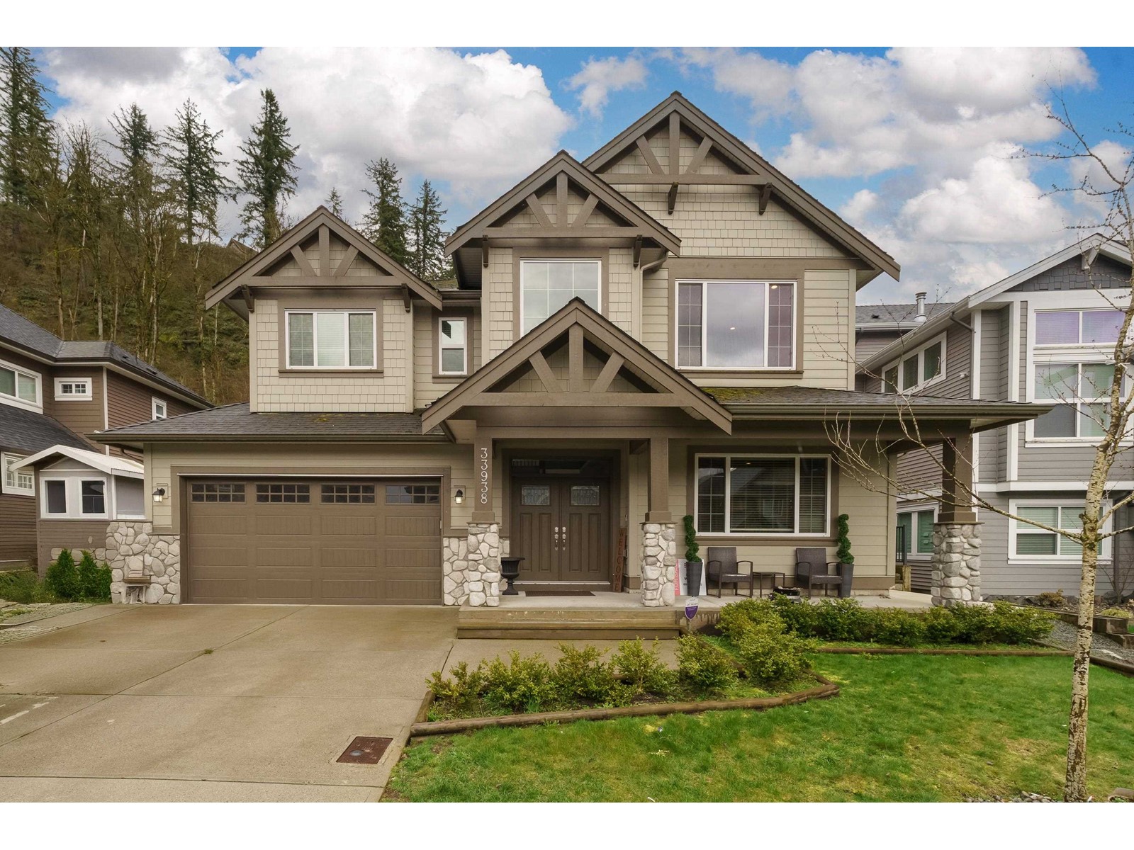 Property at 33938 MCPHEE PLACE image 1