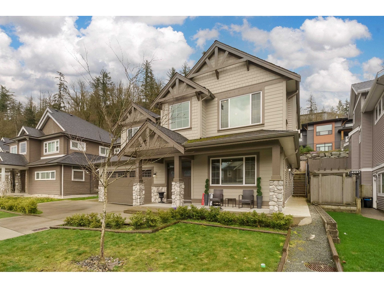 Property at 33938 MCPHEE PLACE image 2