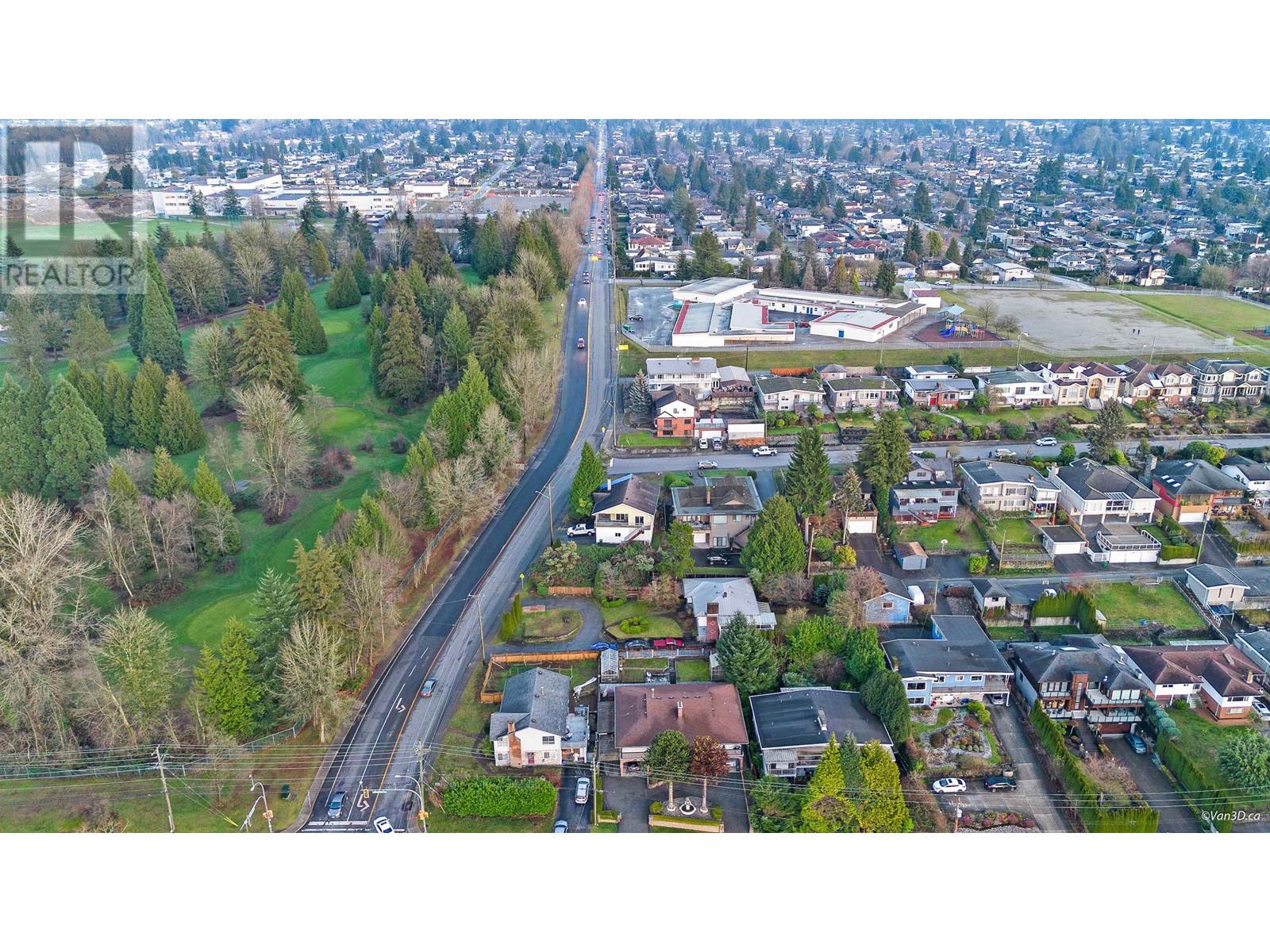Listing Picture 36 of 40 : 5720 CURTIS STREET, Burnaby / 本拿比 - 魯藝地產 Yvonne Lu Group - MLS Medallion Club Member
