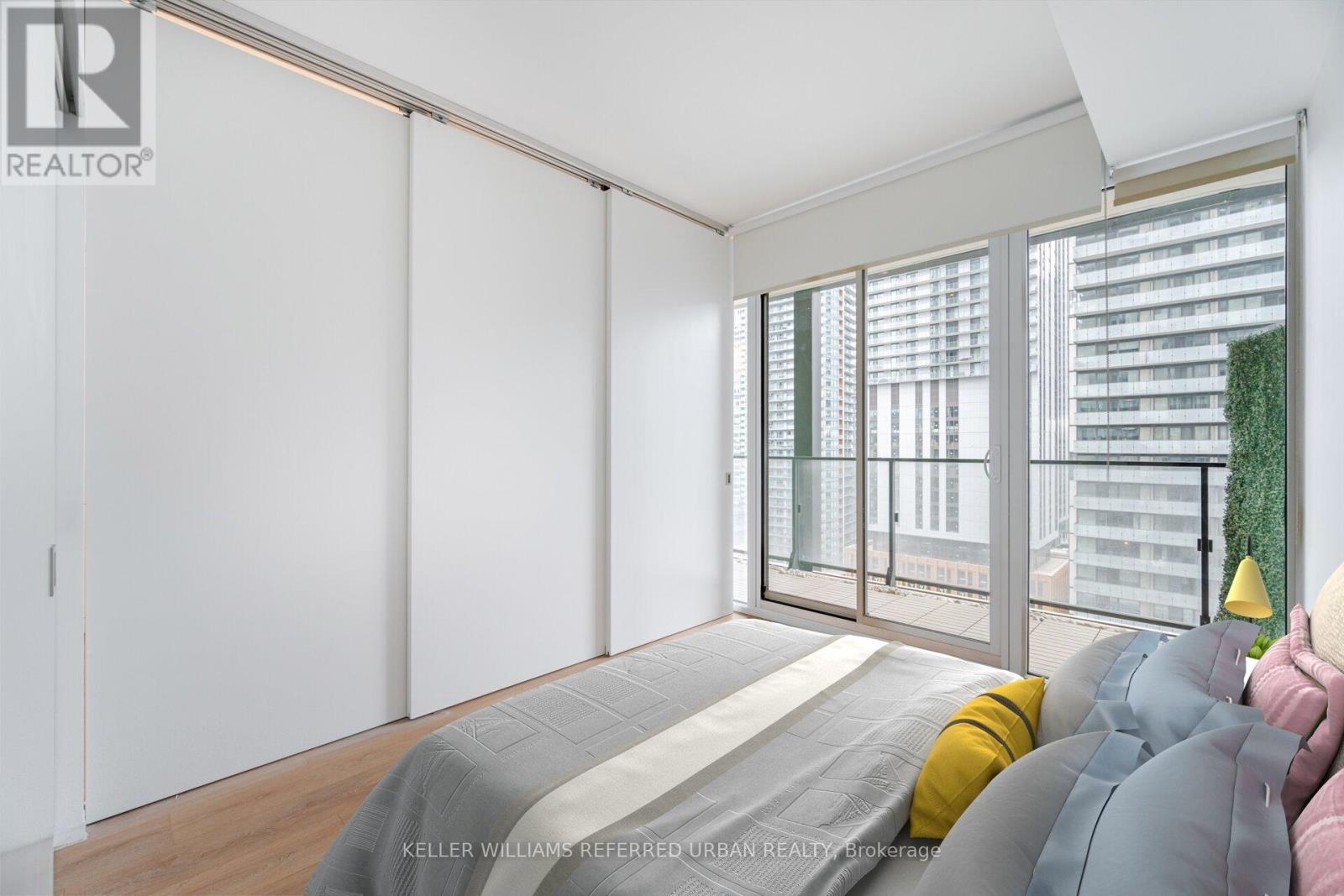 1811 - 125 Peter Street, Toronto, Ontario  M5V 0M2 - Photo 11 - C12068964