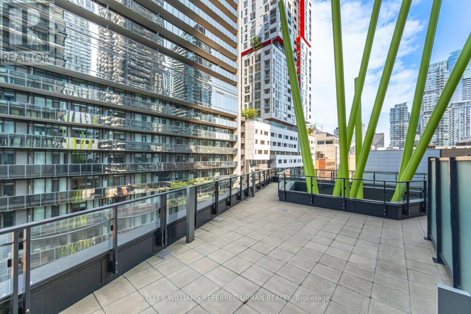 1811 - 125 Peter Street, Toronto, Ontario  M5V 0M2 - Photo 38 - C12068964