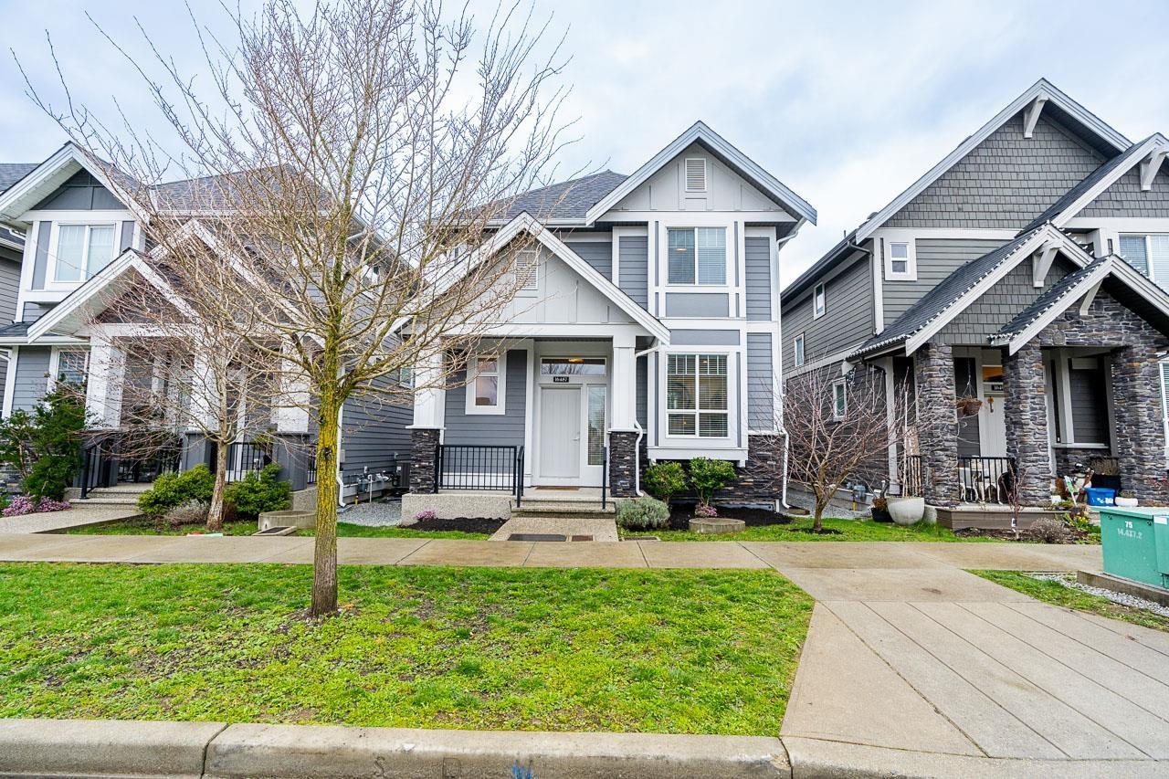Property at 16487 25 AVENUE image 2