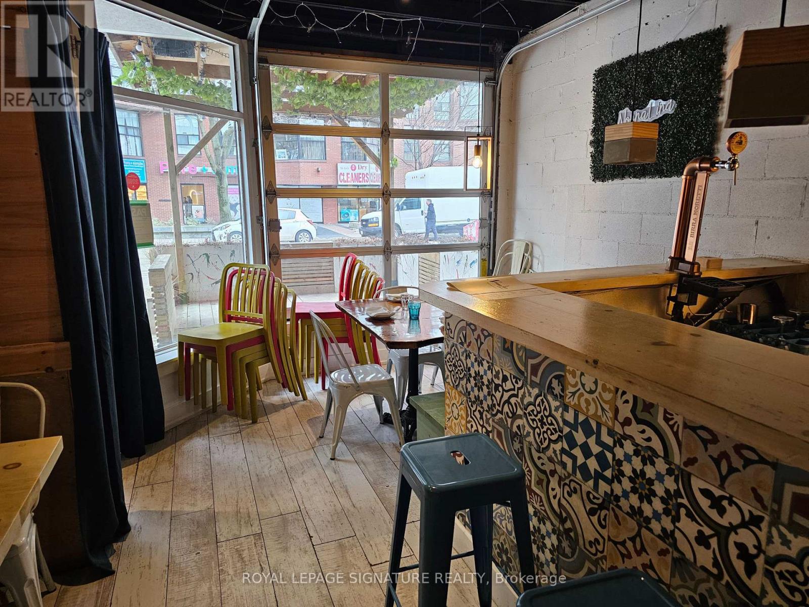 Property at 740 KING STREET W image 3