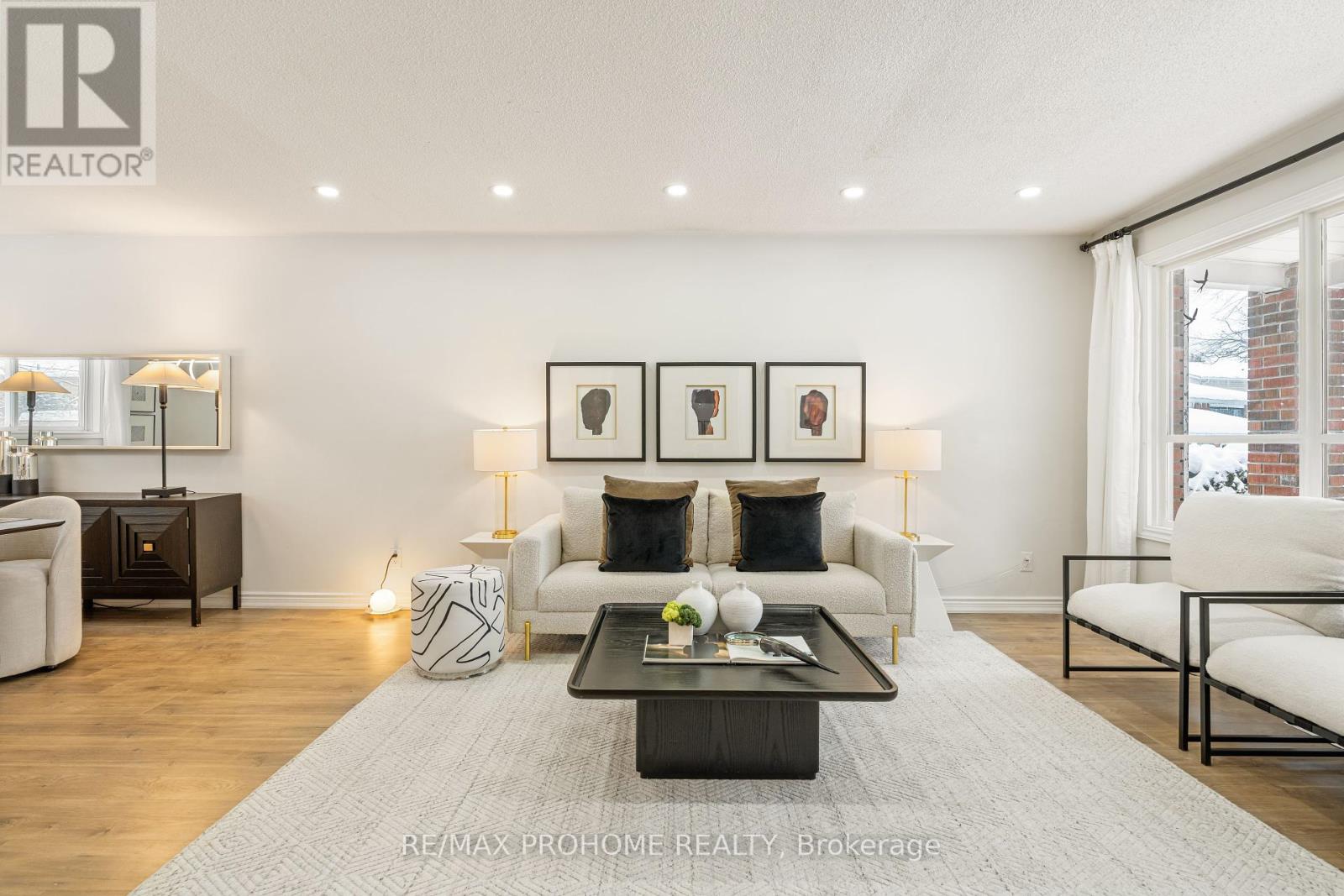 Property at 7 SHADBOLT COURT image 4