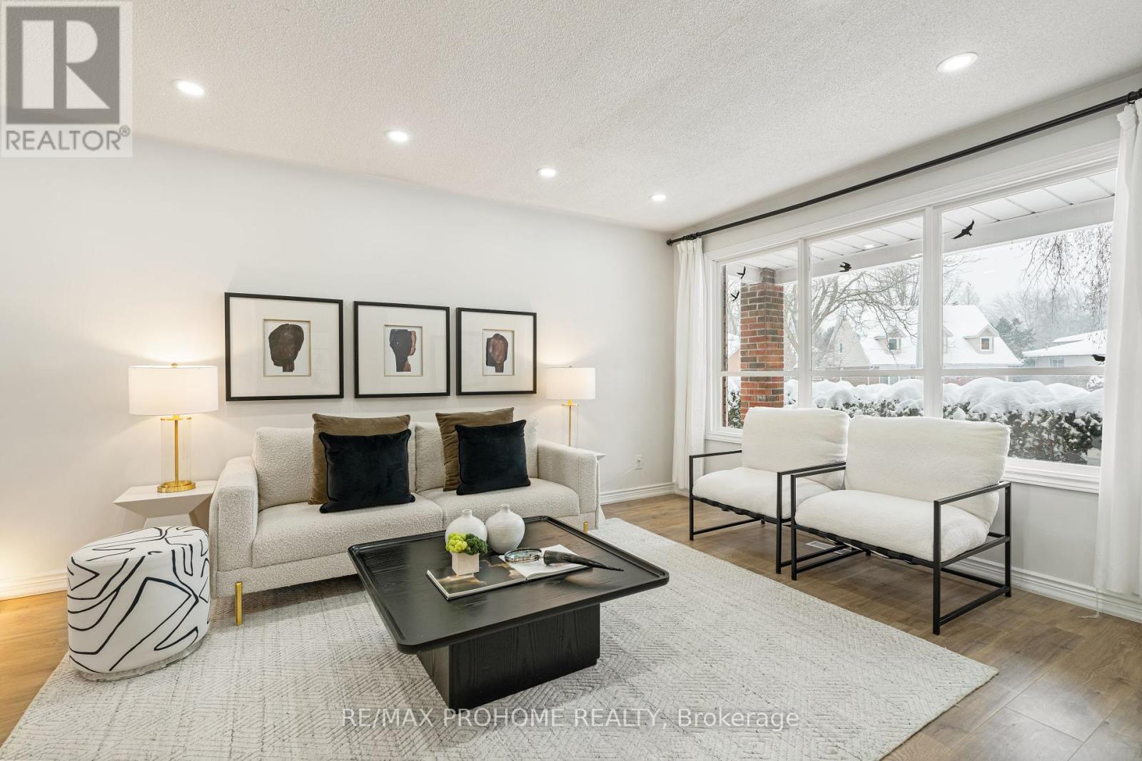 Property at 7 SHADBOLT COURT image 5