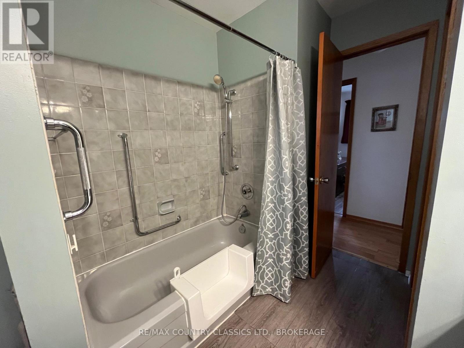 35 Clement Street, Addington Highlands, Ontario  K0H 1P0 - Photo 25 - X12052764