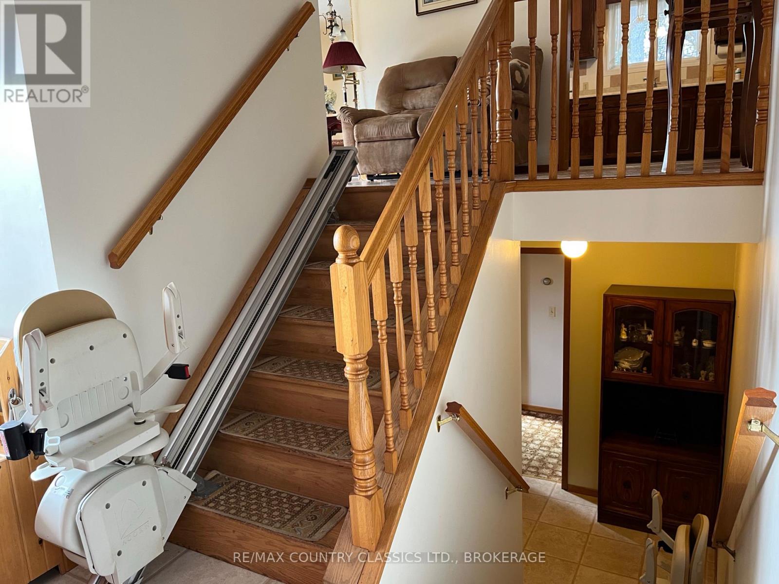 35 Clement Street, Addington Highlands, Ontario  K0H 1P0 - Photo 5 - X12052764