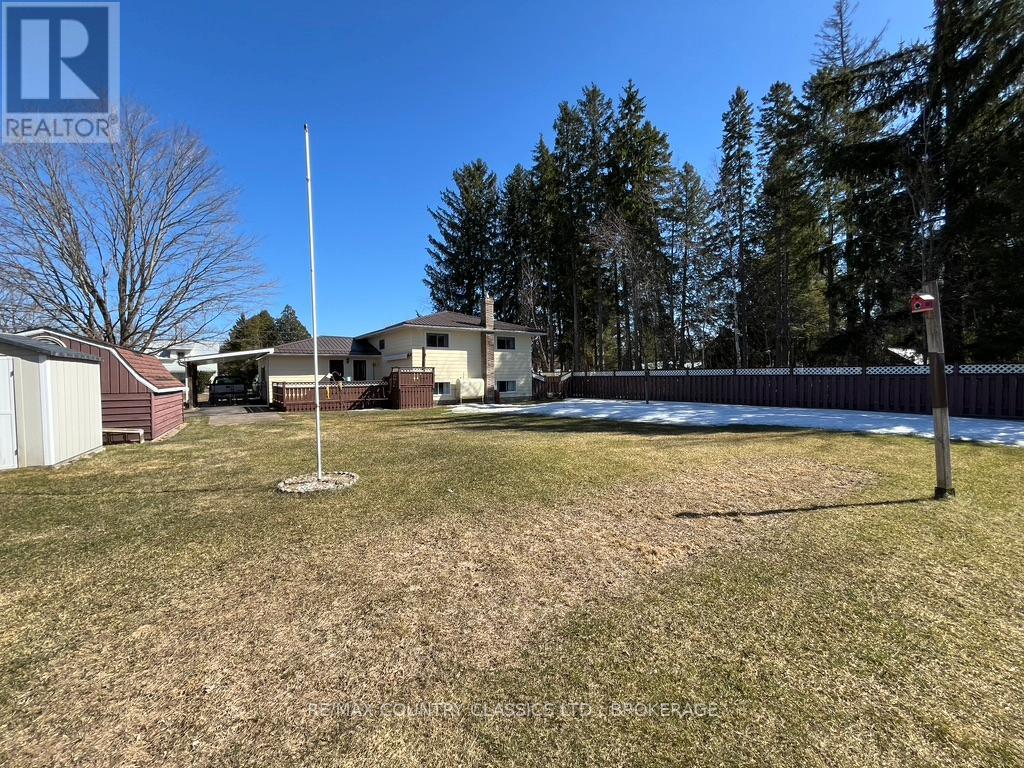 35 Clement Street, Addington Highlands, Ontario  K0H 1P0 - Photo 48 - X12052764