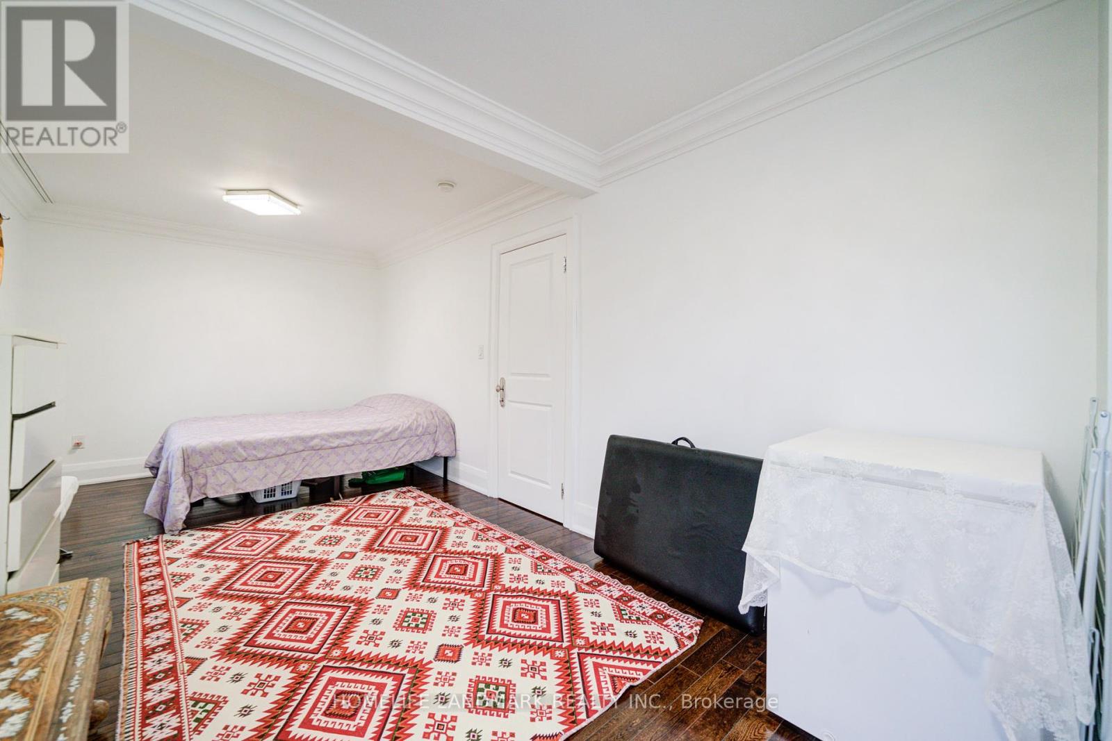 65 Cuffley Crescent S, Toronto, Ontario  M3K 1X4 - Photo 17 - W12069002