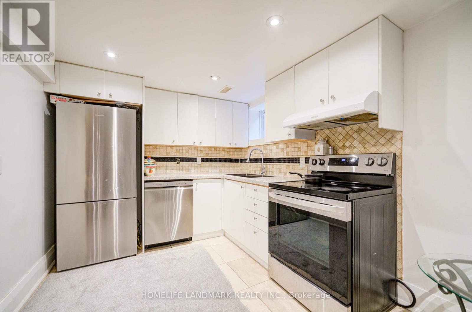 65 Cuffley Crescent S, Toronto, Ontario  M3K 1X4 - Photo 25 - W12069002