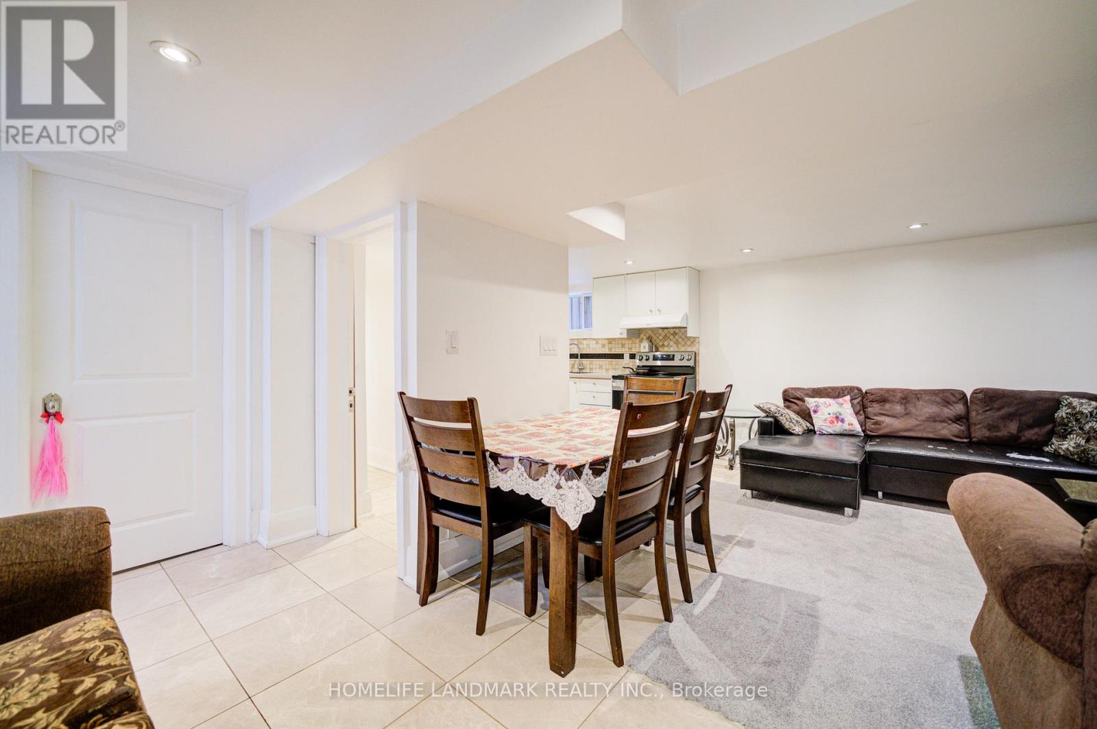 65 Cuffley Crescent S, Toronto, Ontario  M3K 1X4 - Photo 27 - W12069002