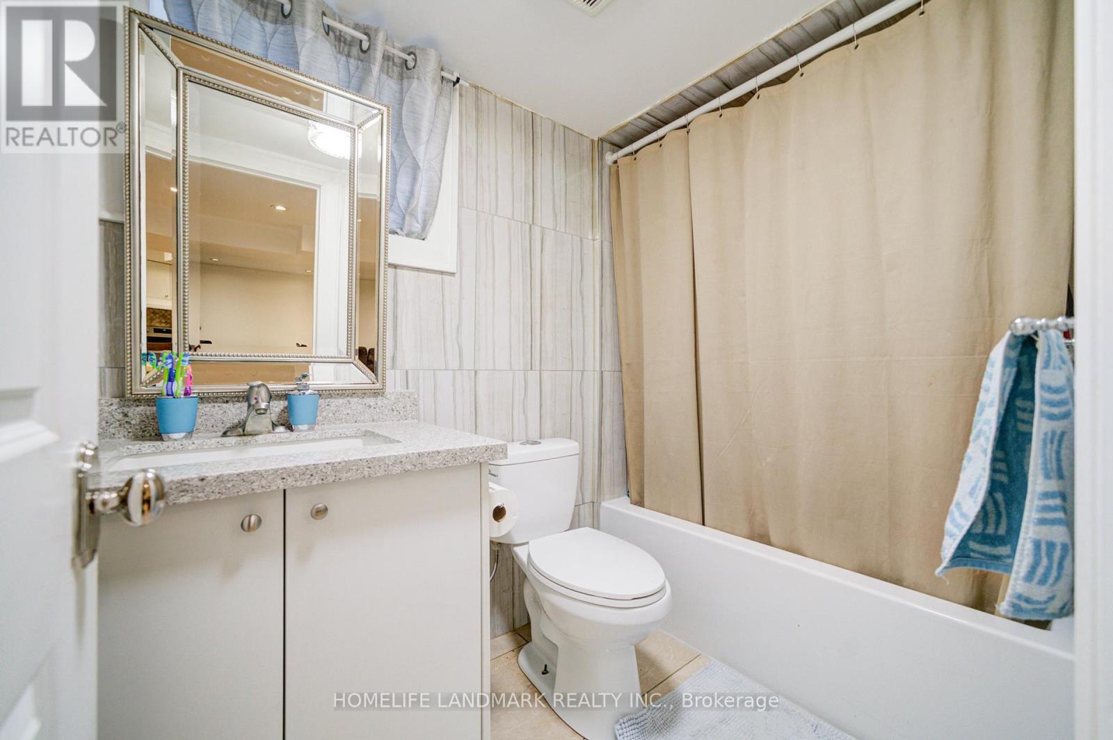 65 Cuffley Crescent S, Toronto, Ontario  M3K 1X4 - Photo 31 - W12069002