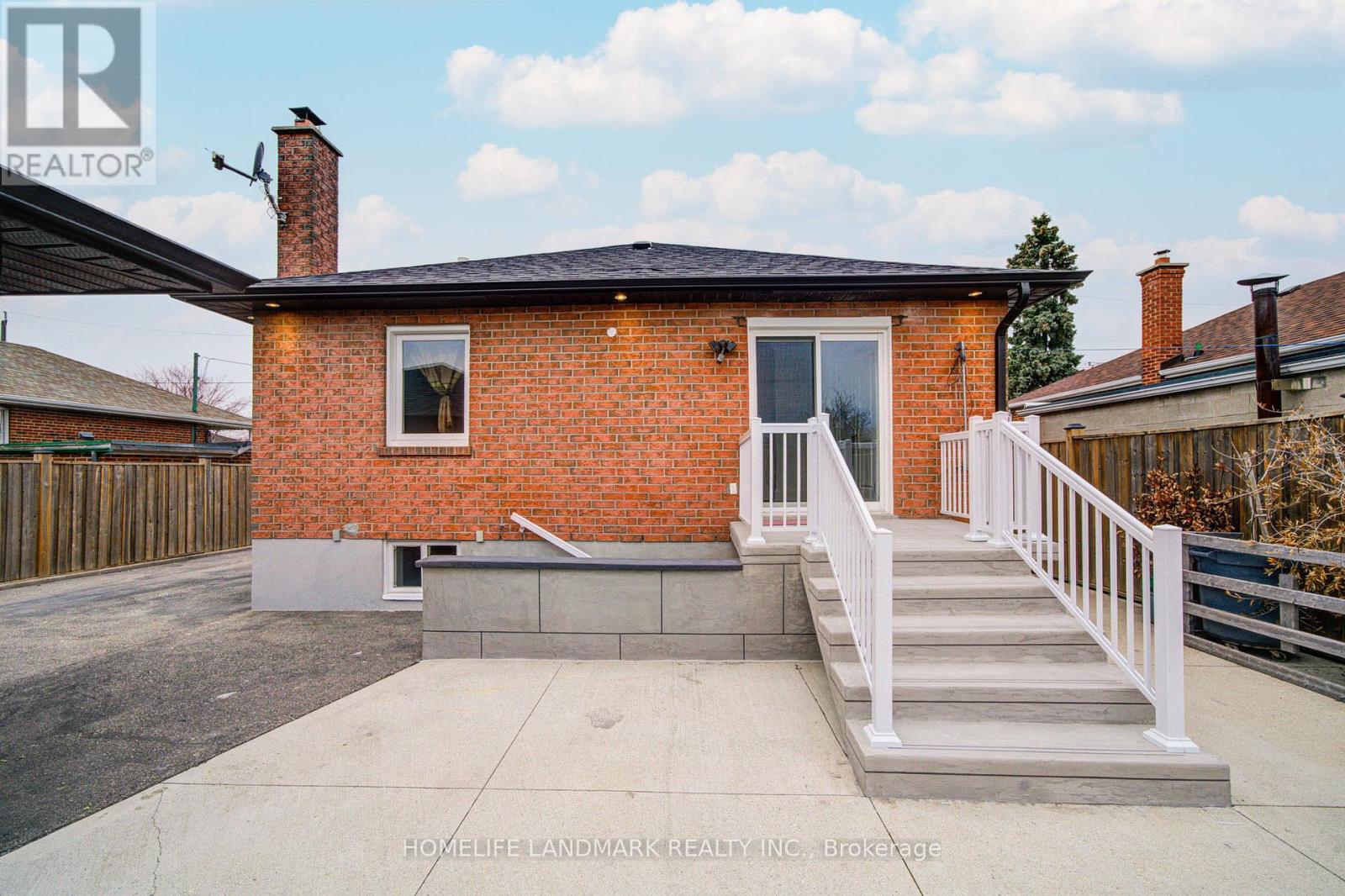 65 Cuffley Crescent S, Toronto, Ontario  M3K 1X4 - Photo 35 - W12069002