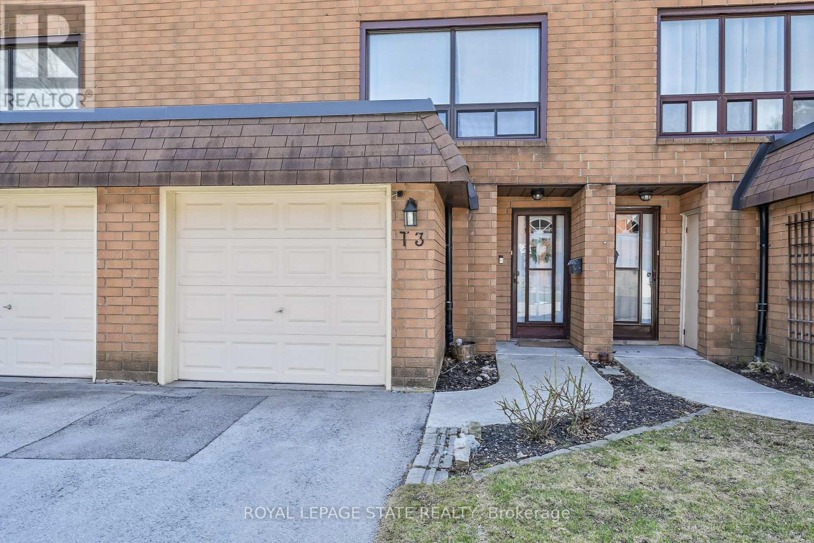 Property at T3 - 444 STONE CHURCH ROAD W image 2