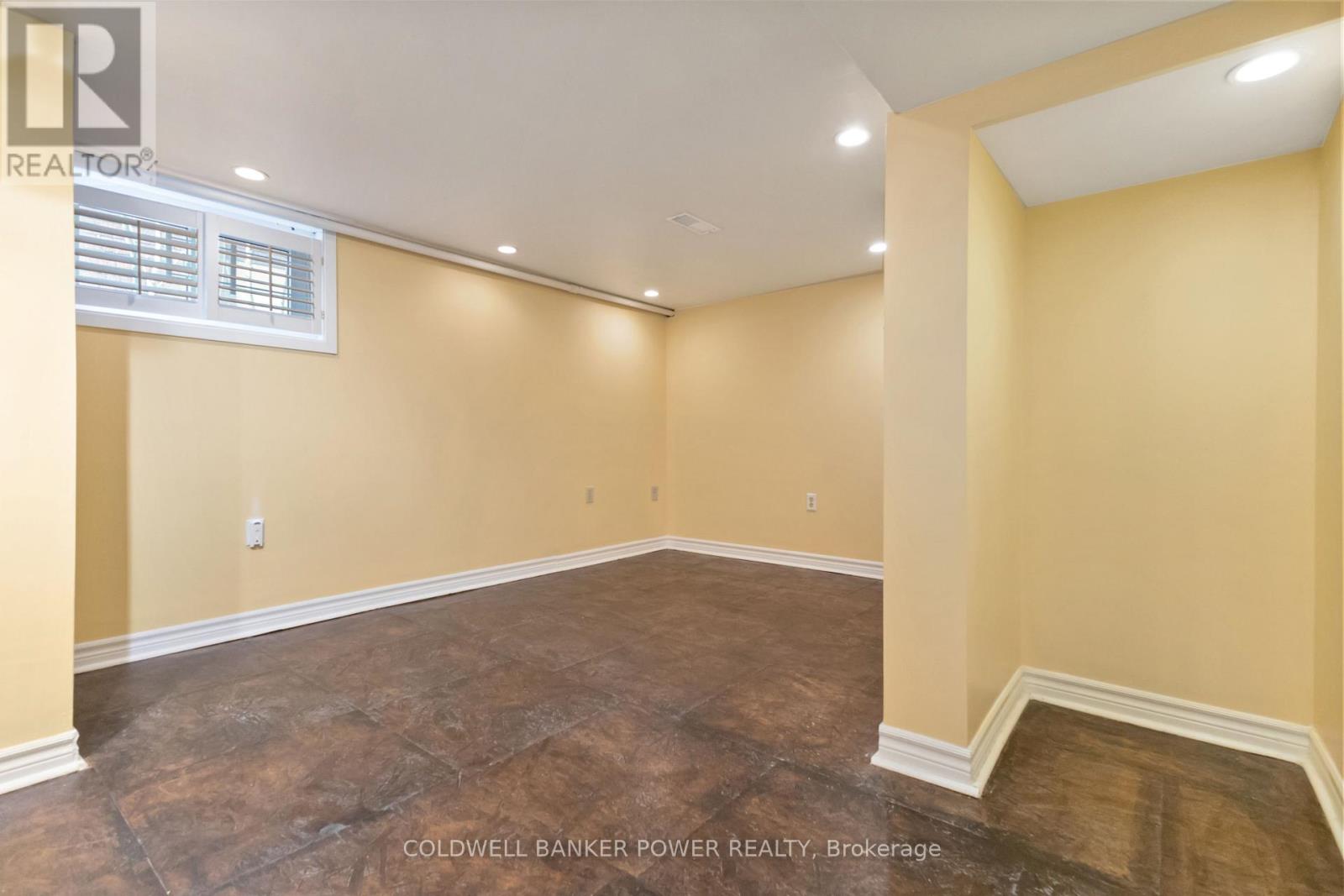 Photo 33 of 46 for 572 Rosedale Street