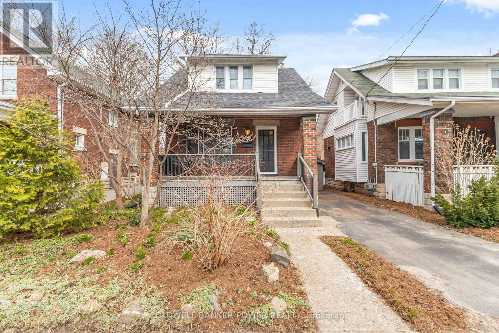 Photo 4 of 46 for 572 Rosedale Street