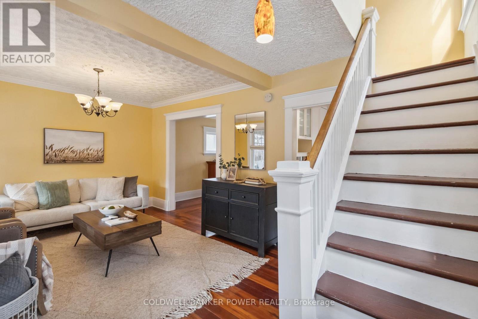 Photo 7 of 46 for 572 Rosedale Street