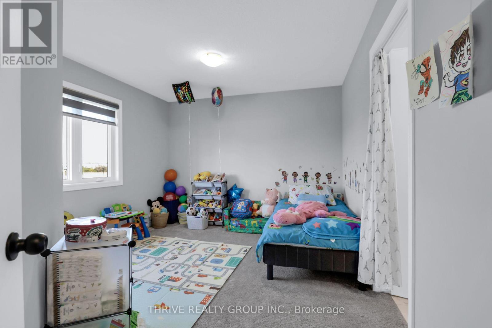 Photo 24 of 37 for 3747 Somerston Crescent