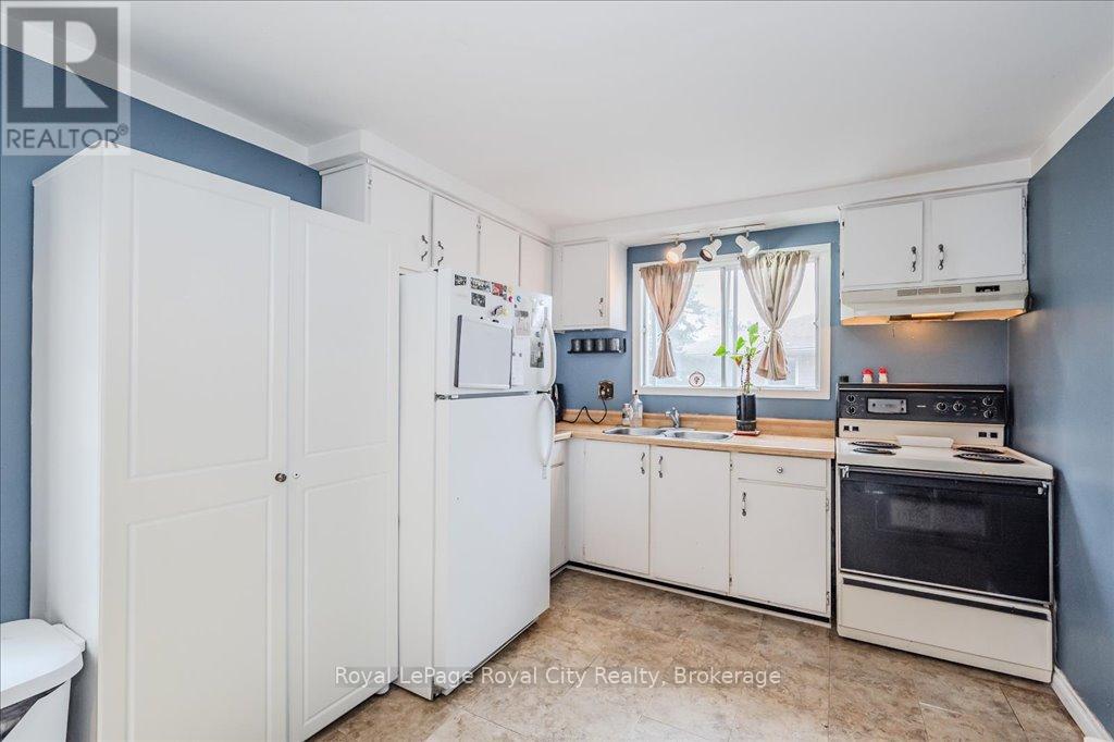 341 Cole Road, Guelph, Ontario  N1G 3G7 - Photo 10 - X12069182