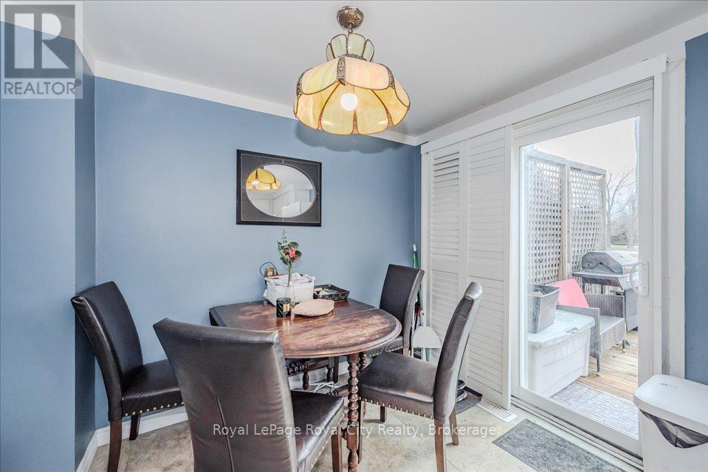 341 Cole Road, Guelph, Ontario  N1G 3G7 - Photo 13 - X12069182