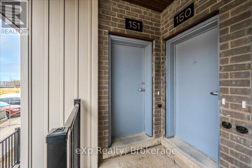 Property at 824 WOOLWICH STREET image 2