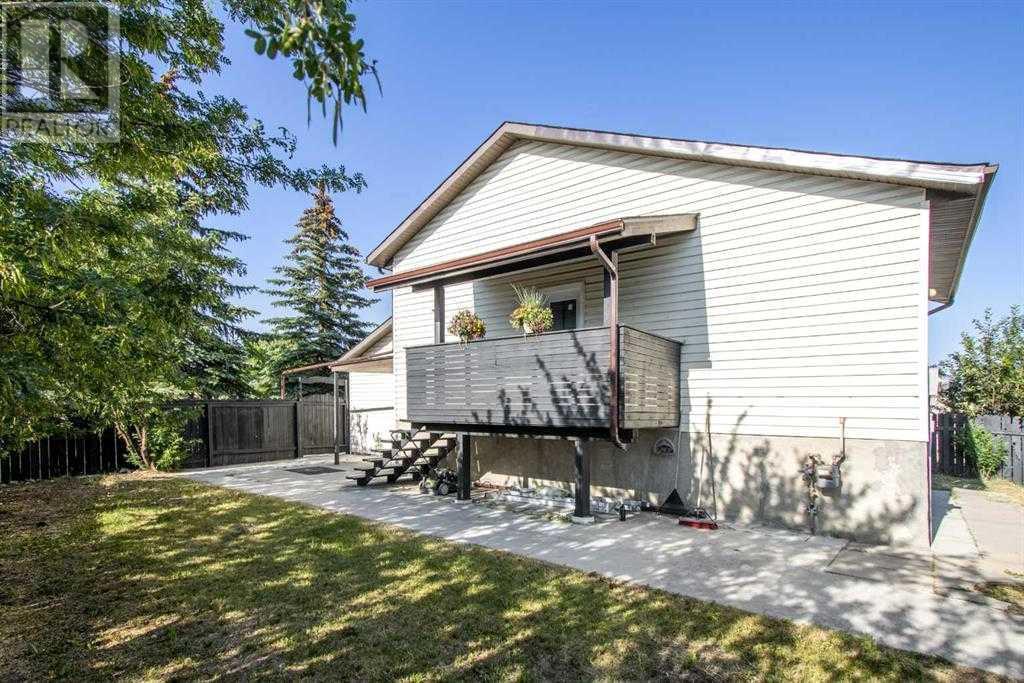 Property at 3711 44 Avenue NE image 3